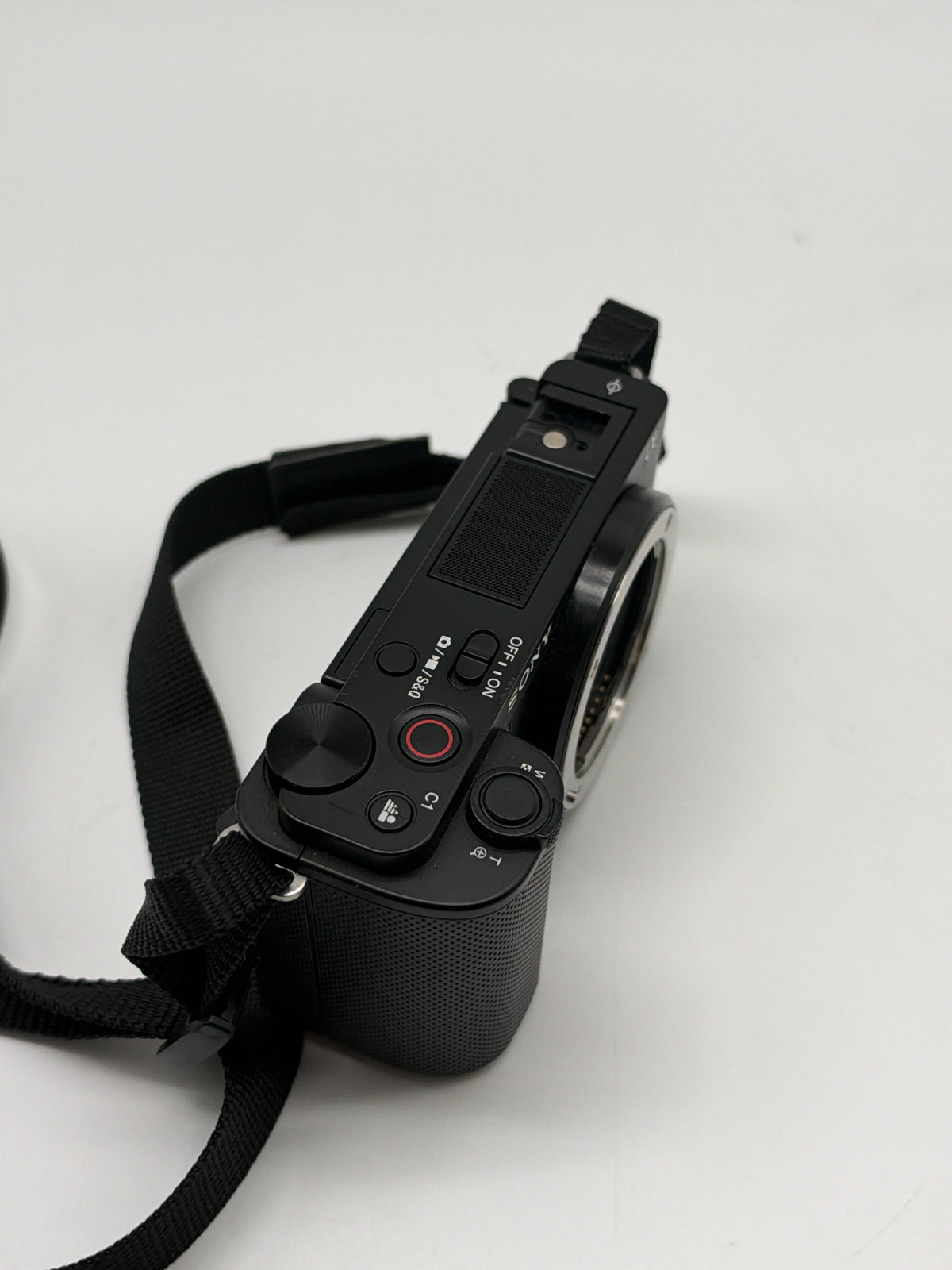 Sony ZV-E10 Mirrorless Digital Camera Body Only with Battery Charger - Used