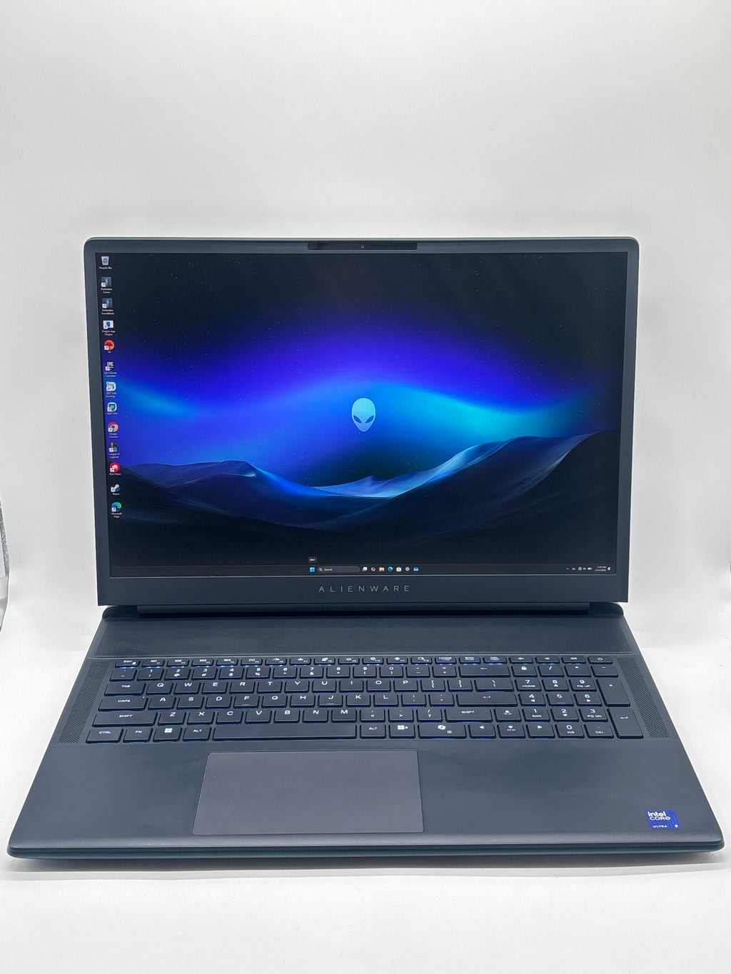 Dell Alienware 18 Area 51 Ultra 9 275HX 64GB RAM 2TB SSD RTX 5090 - Warranty