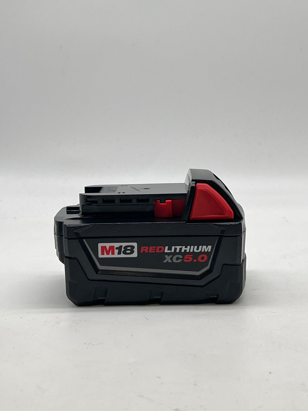 Milwaukee M12 M18 Multi-Voltage Charger + 2x REDLITHIUM XC5.0 5.0Ah - Used