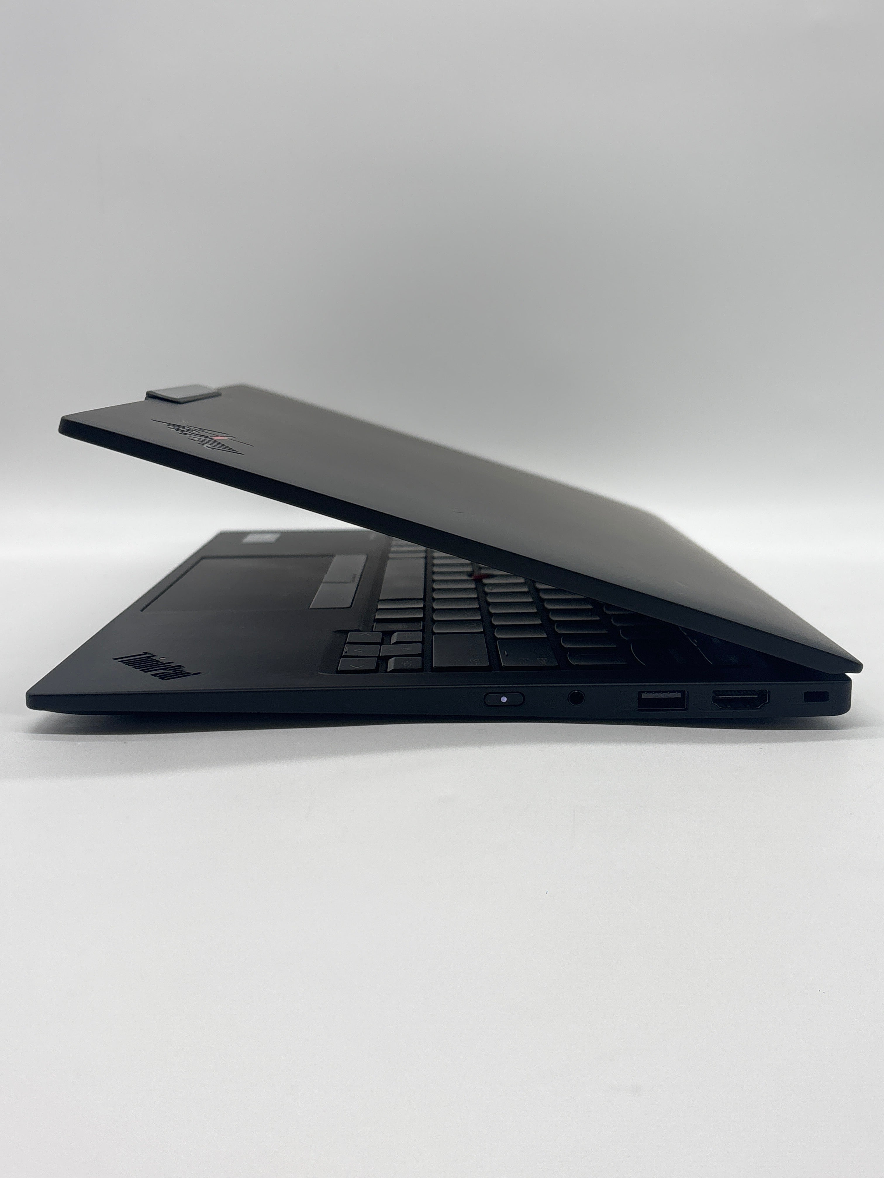 Lenovo ThinkPad X1 Carbon Gen 12 Ultra 7 165U 32GB 1TB Touch - (Warranty)