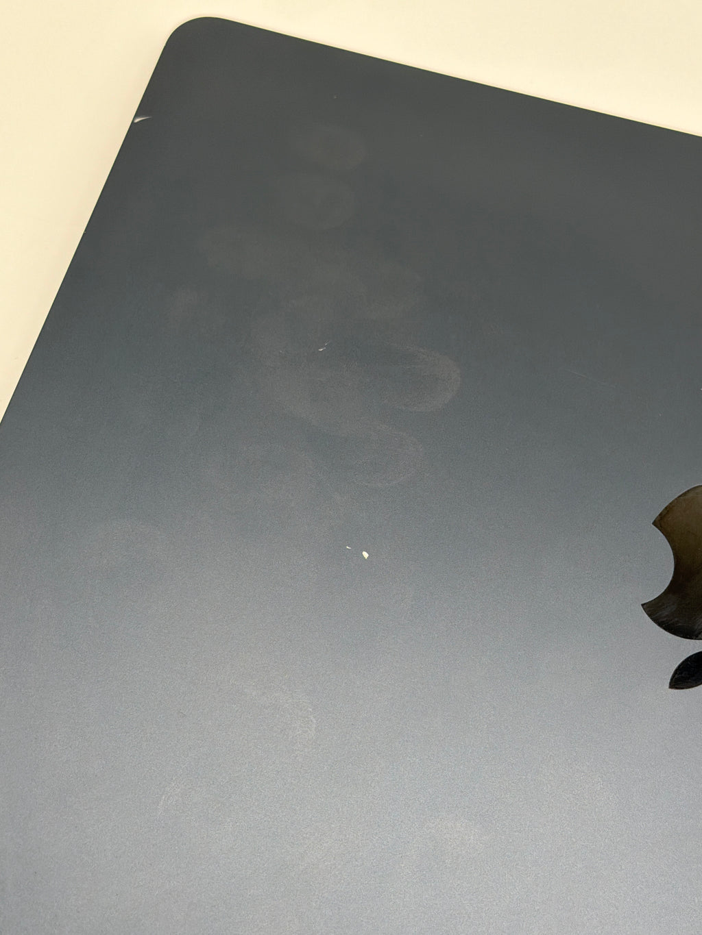 Apple MacBook Air 13" M2 A2681 2022 Midnight 8GB RAM 256GB SSD