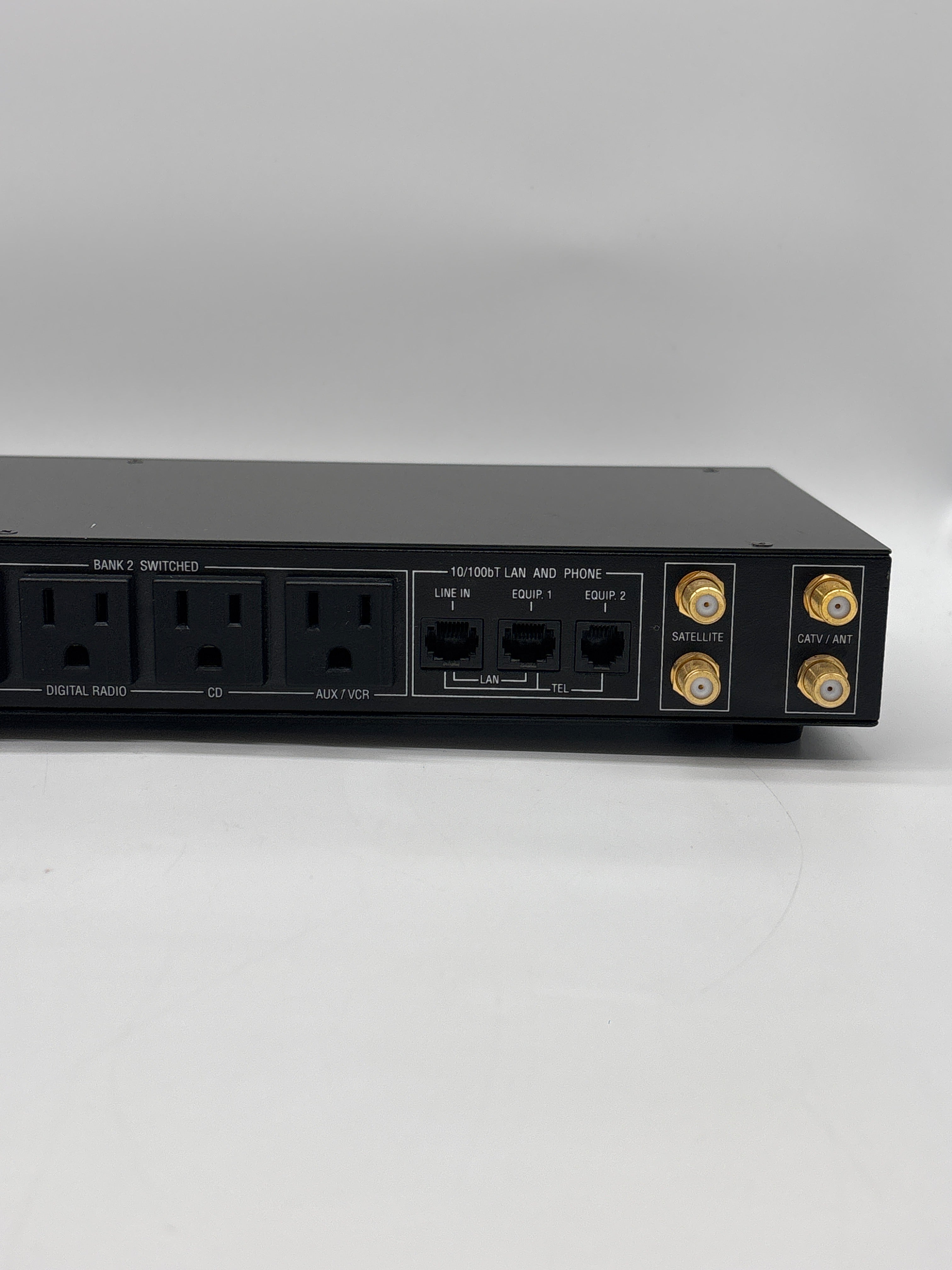 Panamax M4300-EX Power Conditioner - Black - 8 Outlets