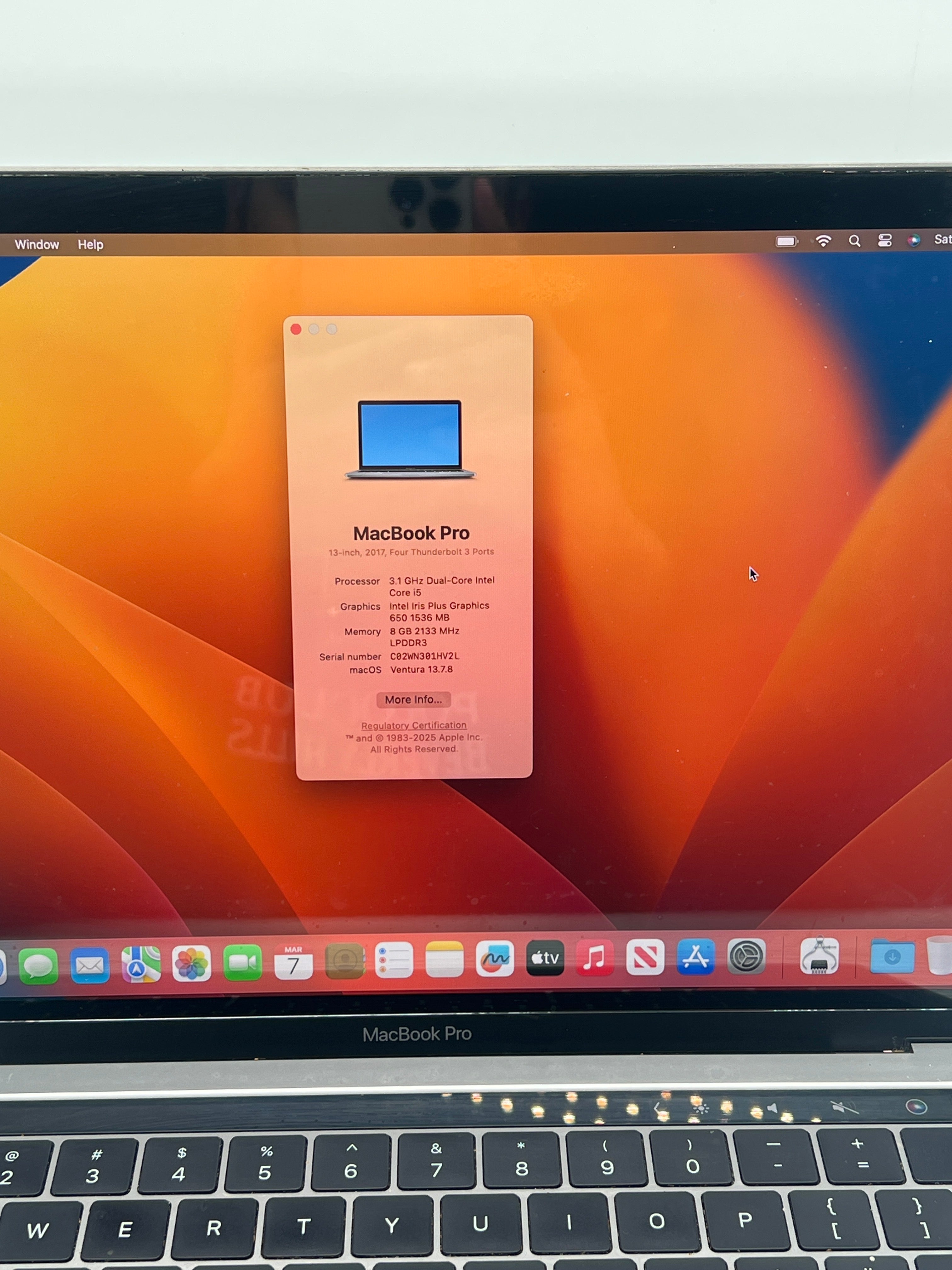 Apple MacBook Pro 13" A1706 Core i5 8GB RAM 256GB HD - For Parts (Read)