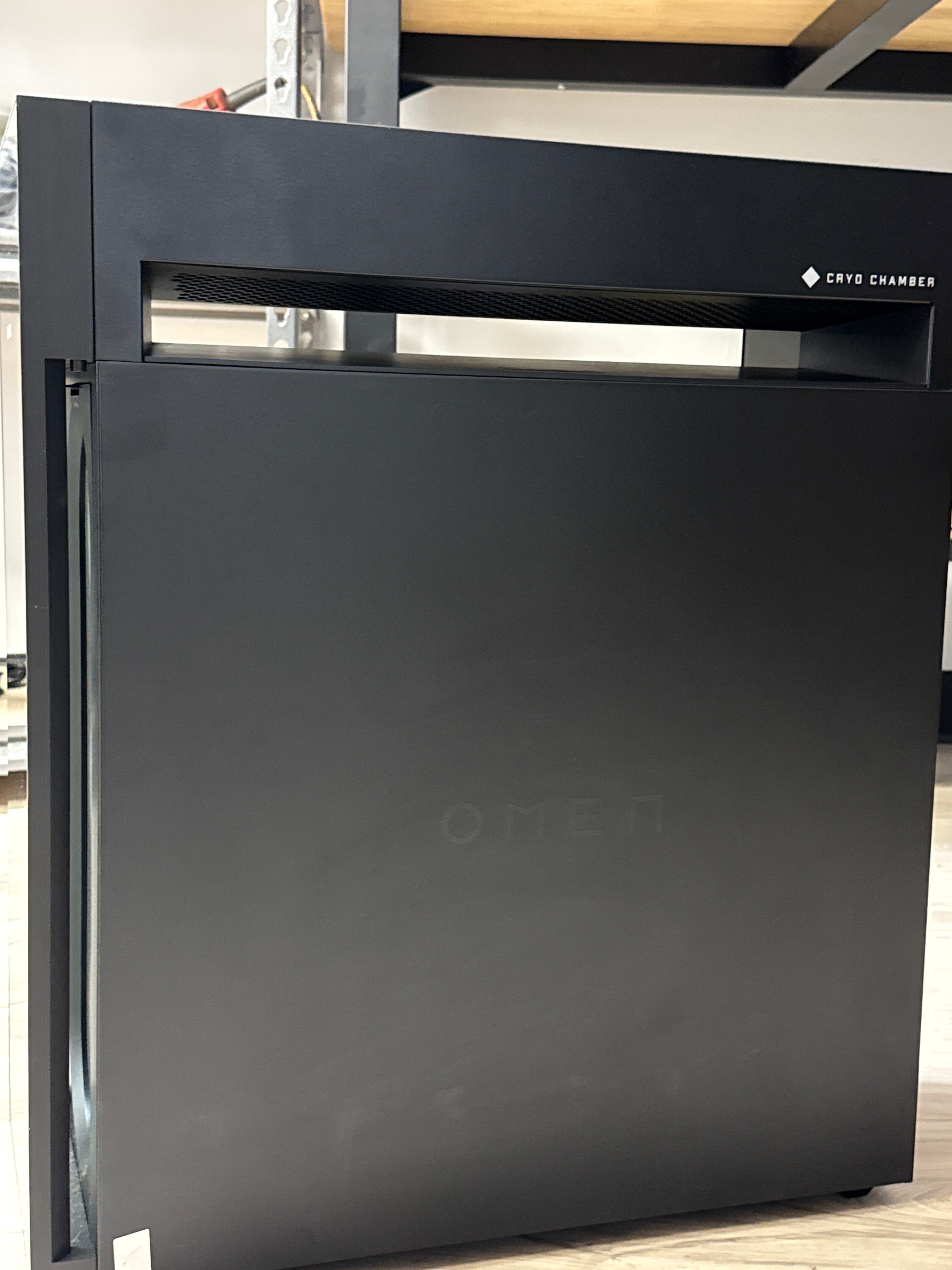 HP Omen 45L Ryzen 9 7900X 64GB RAM 4TB HDD + 4TB SSD RTX 4090 (24GB)