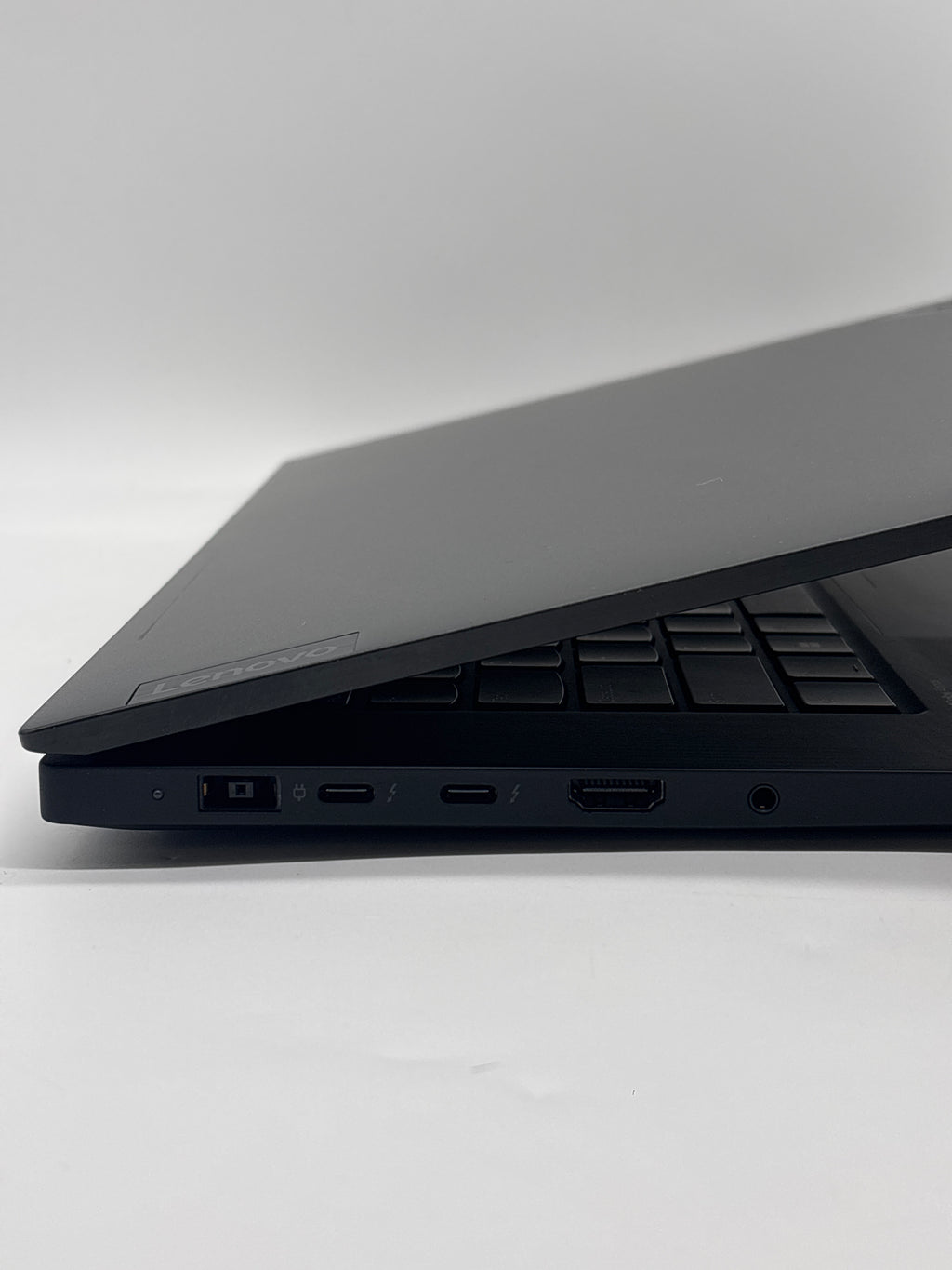 Lenovo ThinkPad P1 Gen 7 Ultra 7 155H 32GB RAM 1TB SSD RTX 2000 Ada Used