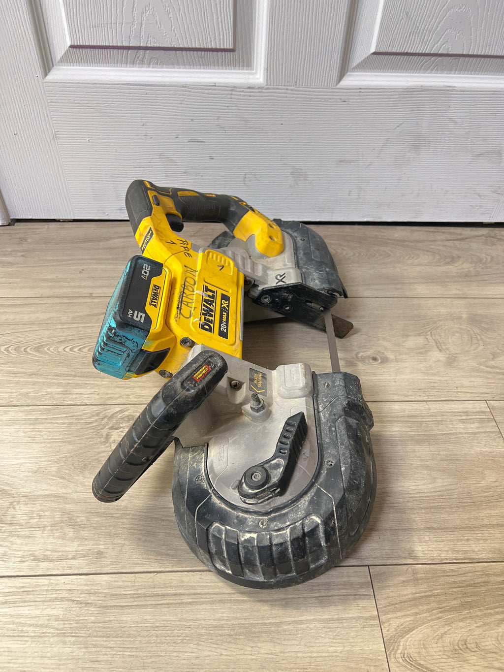 DeWalt DCS376B 20V MAX 5" Band Saw - Used