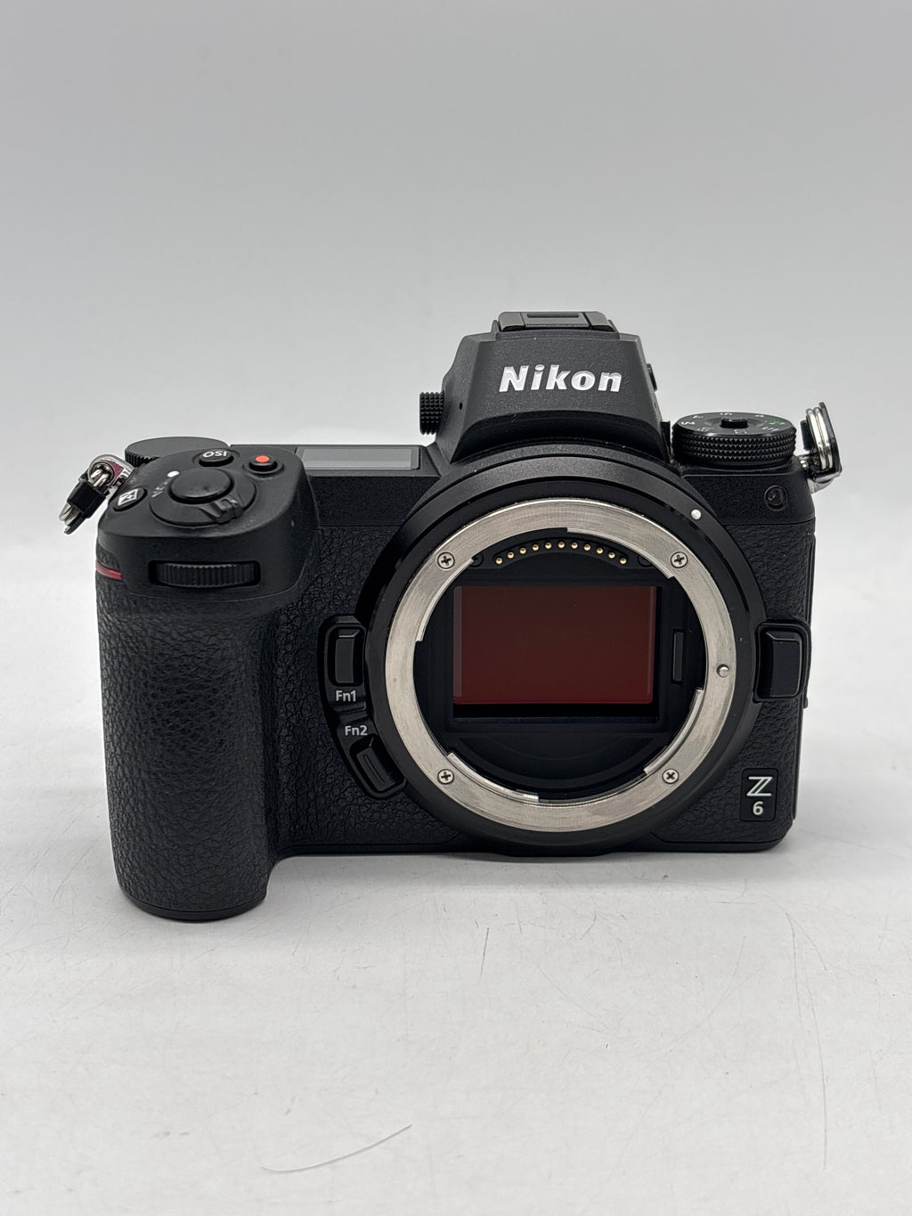 Nikon Z6 Mirrorless w/ NIKKOR Z 24-70mm f/4 S Lens Black - Used