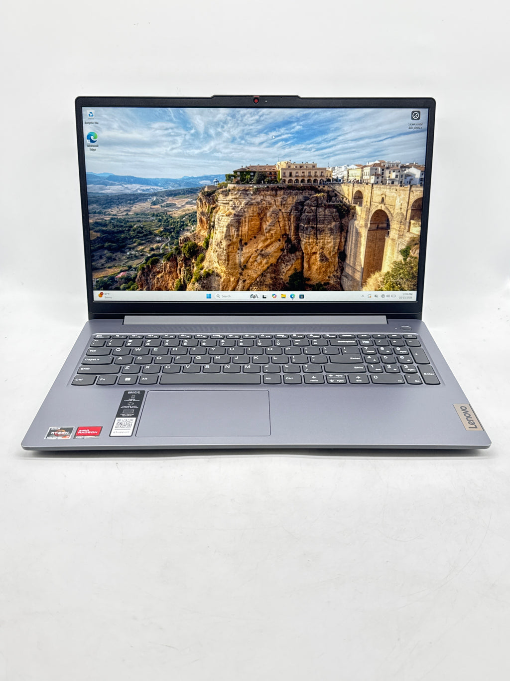 Lenovo IdeaPad Slim 3 15ABR8 Ryzen 7 5825U 16GB RAM 512GB SSD Gray - Used