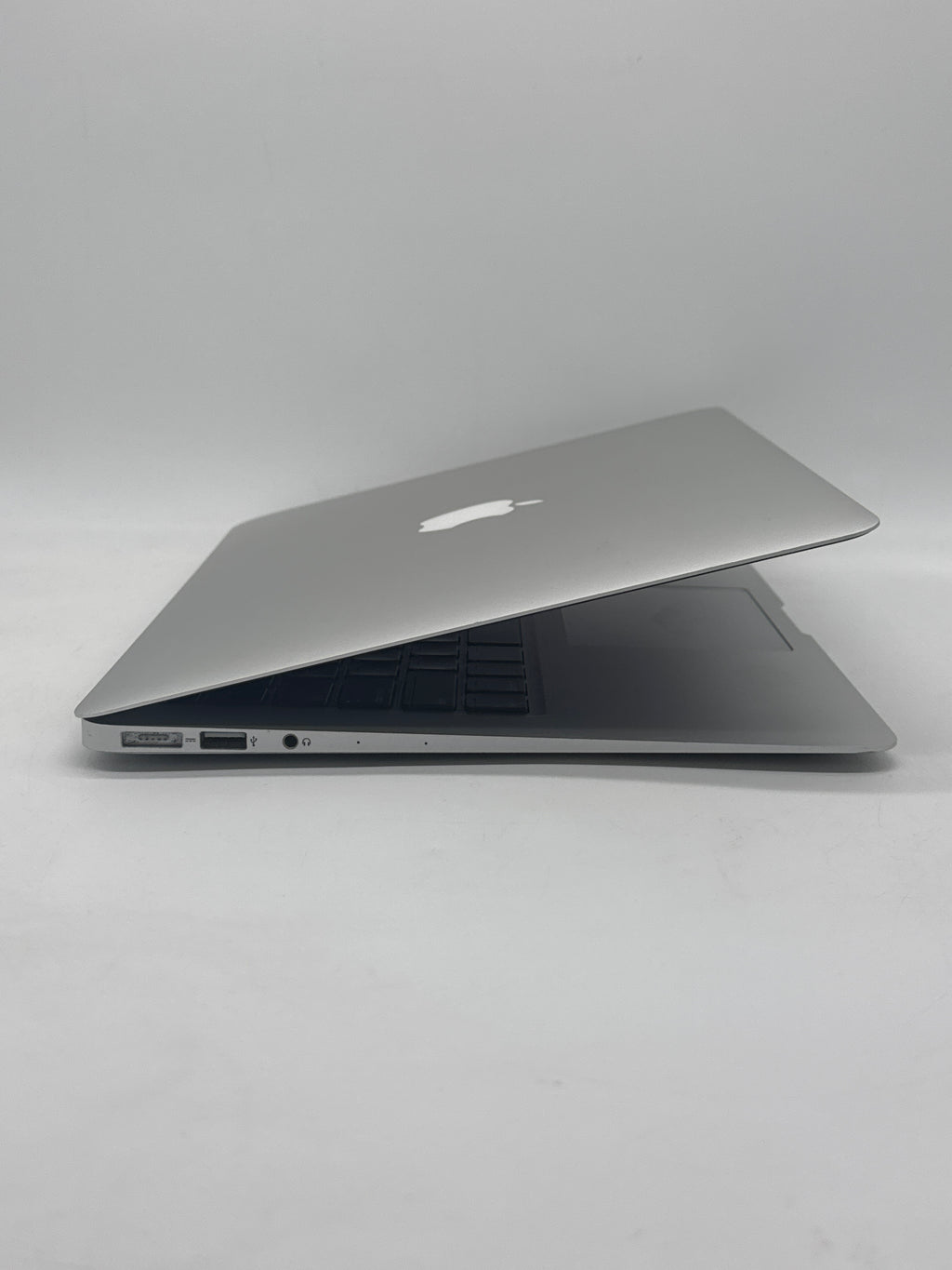 Apple MacBook Air 13" A1466 2017 i5 8GB RAM 128GB SSD