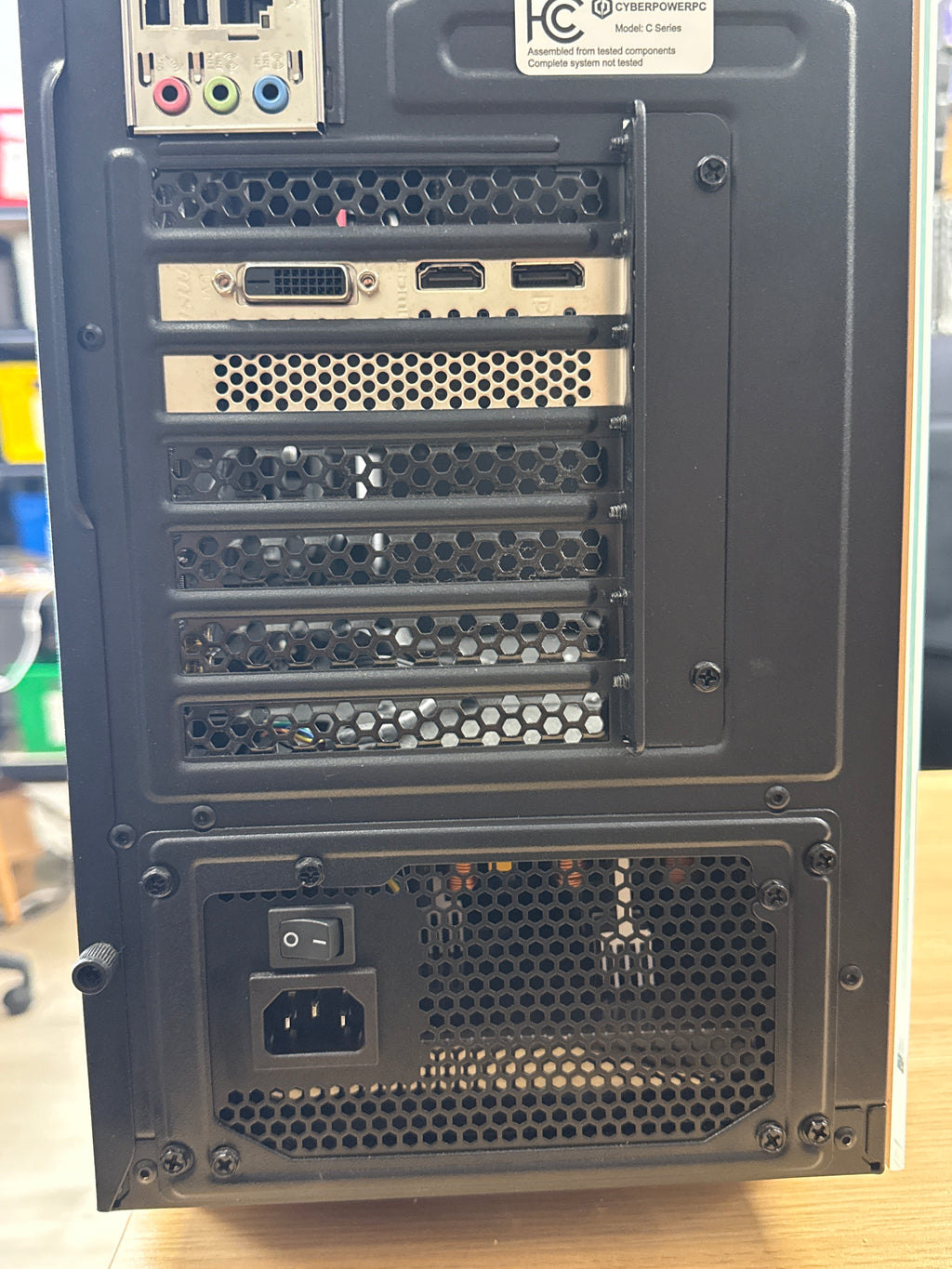 CyberPower PC i5-12400F 16GB RAM 1TB SSD RTX 3050
