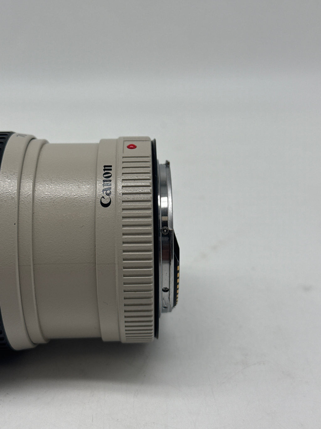 Canon EF 70-200mm f/4 L IS USM Telephoto Zoom Lens W/Lens Cap