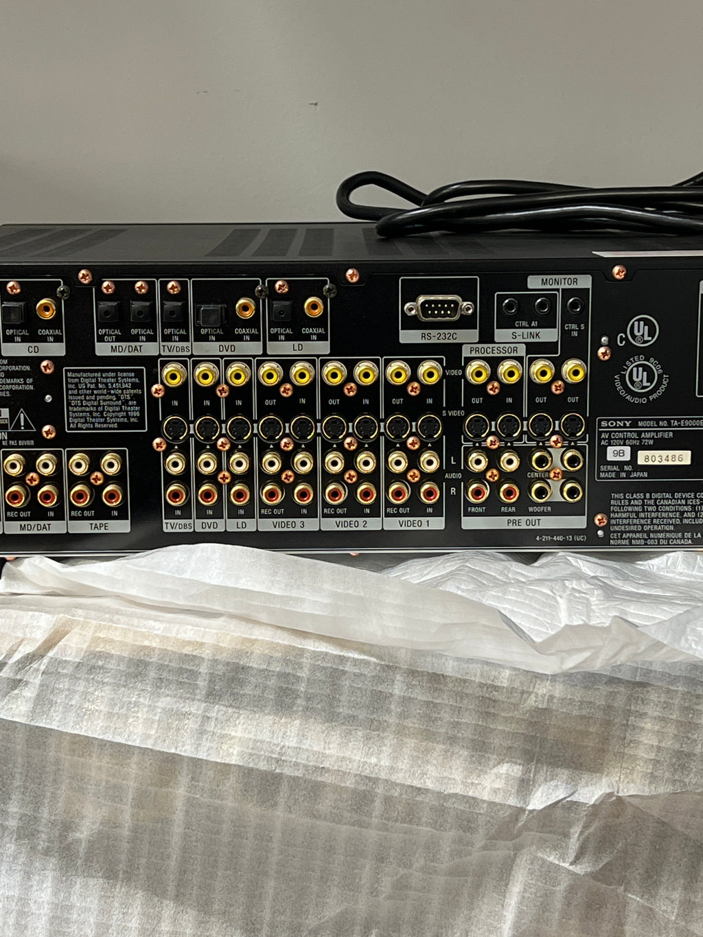 Sony TA-E9000ES Multi Channel Amplifier Digital Processor - Corner damage