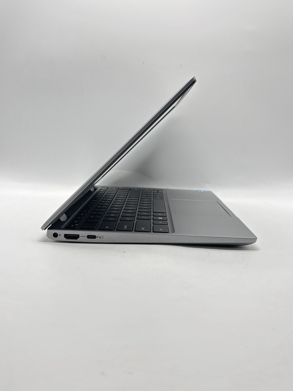 Dell Latitude 3320 13.3" Intel Core i5-1135G7 8GB RAM 256GB SSD Black - Used