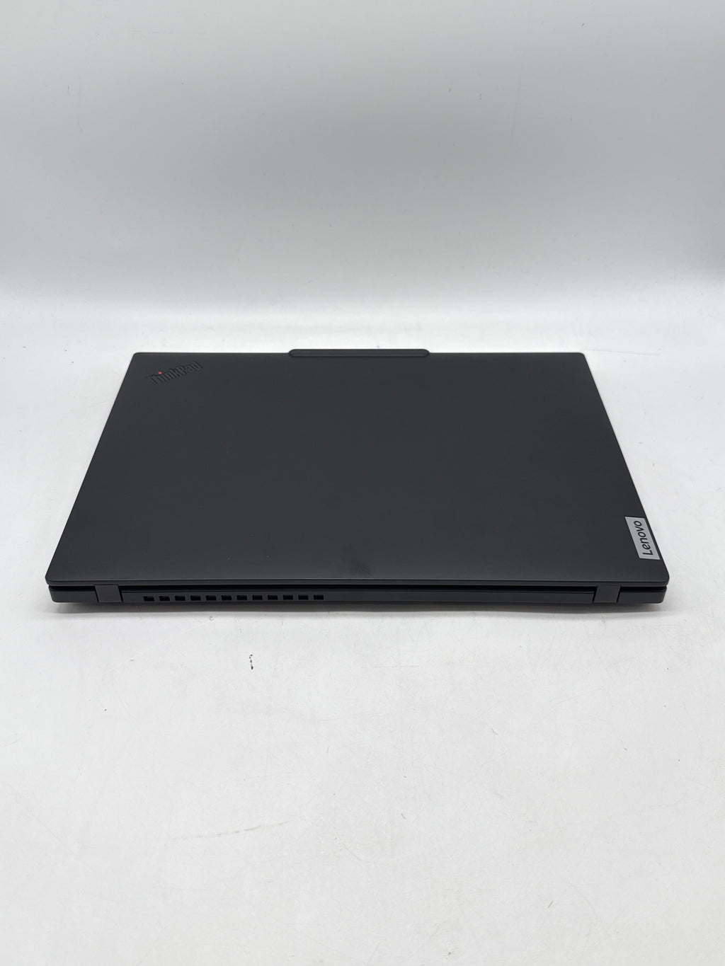 Lenovo ThinkPad P14s Gen 5 AMD Ryzen 7 Pro 8840HS 32GB Ram 2TB SSD - Used