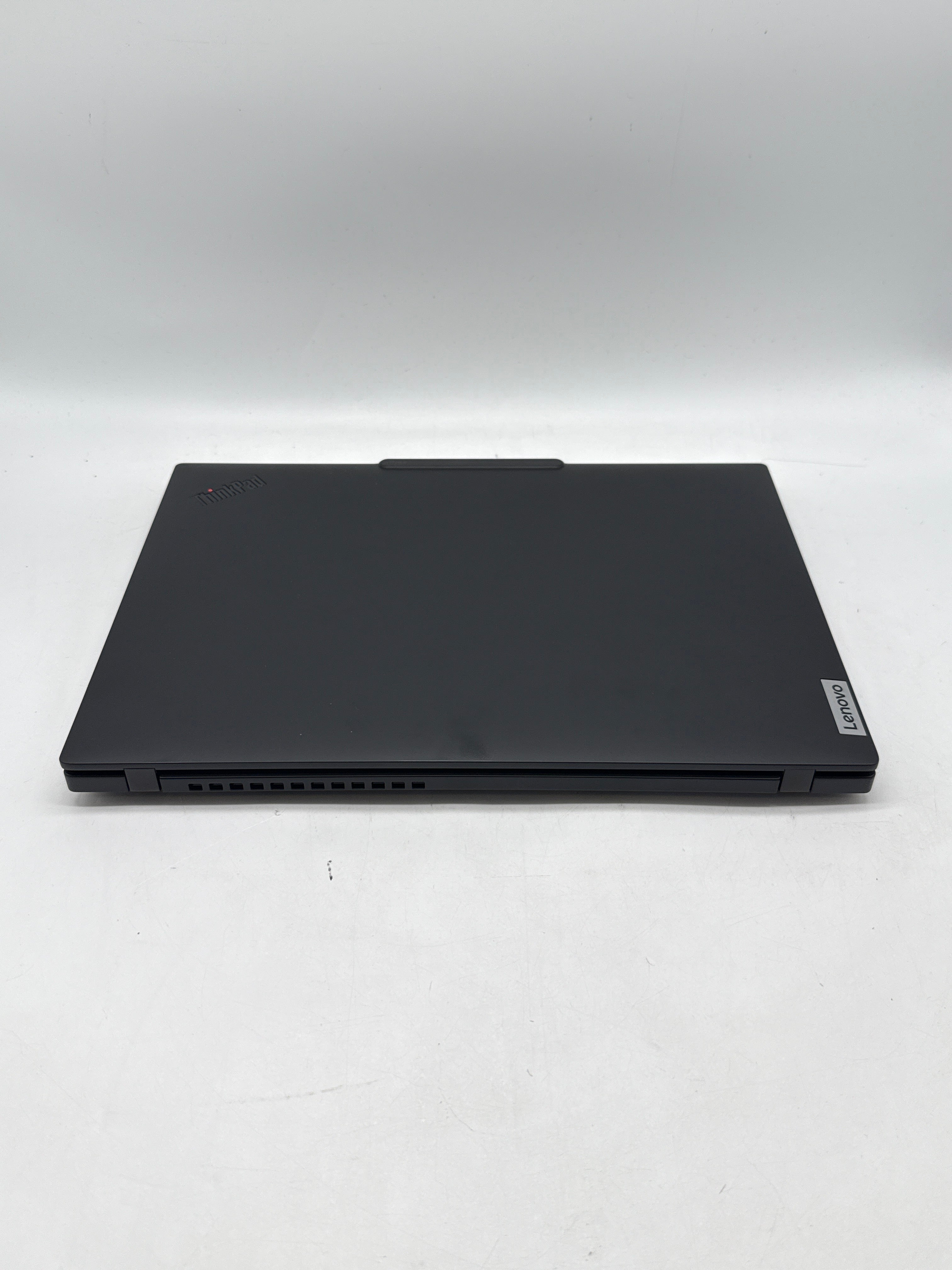 Lenovo ThinkPad P14s Gen 5 AMD Ryzen 7 Pro 8840HS 32GB Ram 2TB SSD - Used
