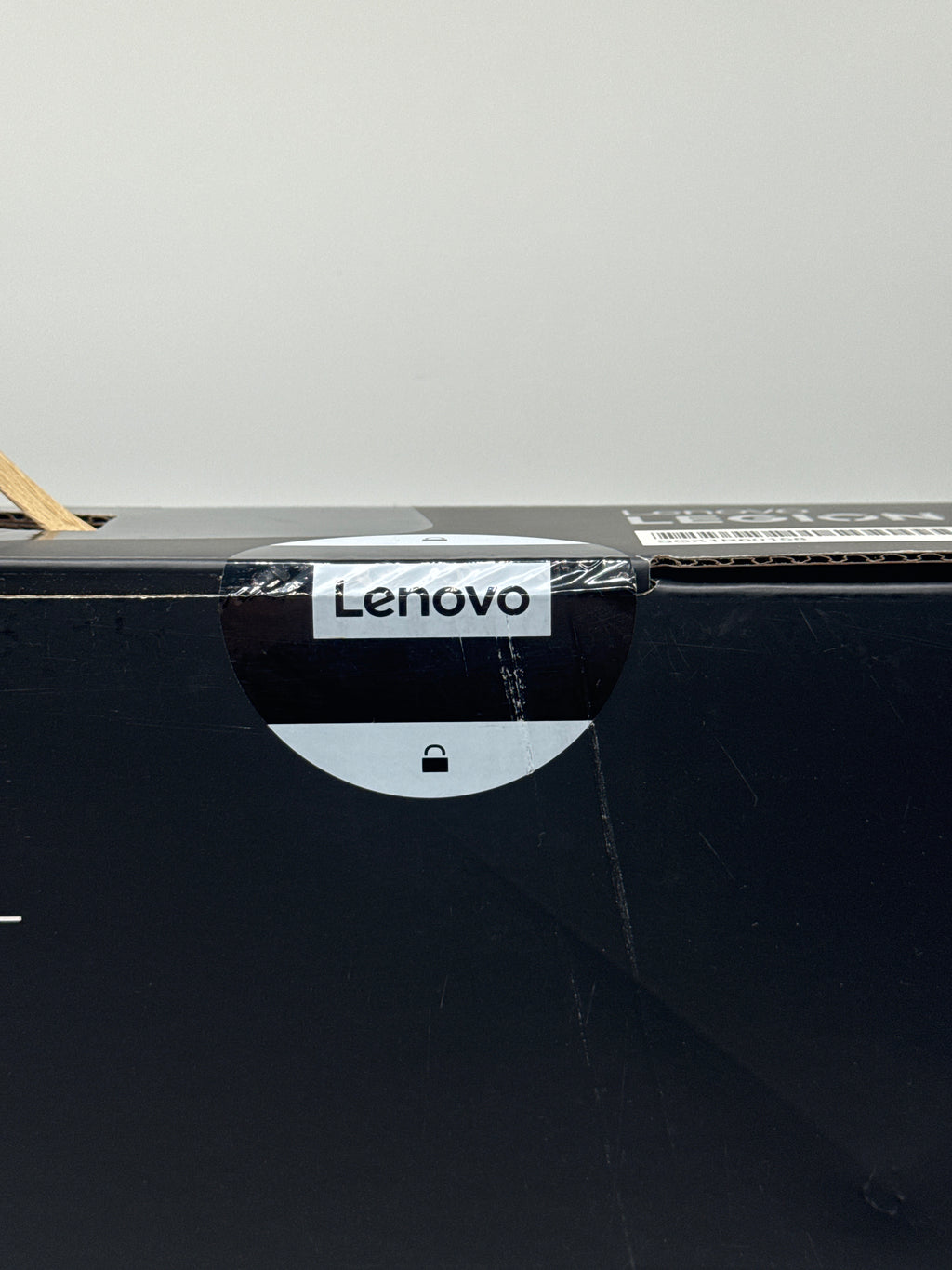 Lenovo Legion Pro 7 16IAX10H Ultra 9 275HX 64GB RAM 2TB SSD RTX 5090 - Warranty