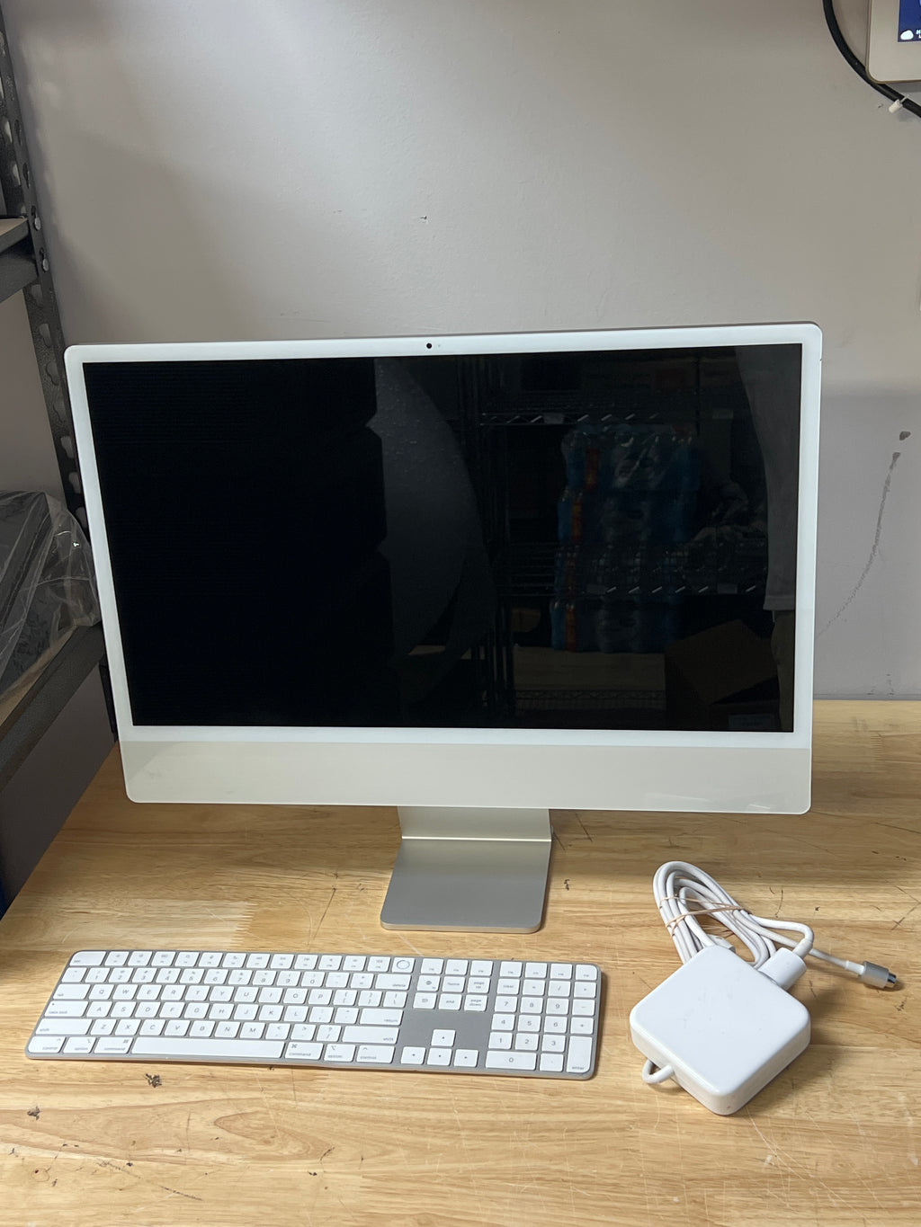 Apple iMac 24" M1 8GB RAM 512GB SSD  - Remotely Managed