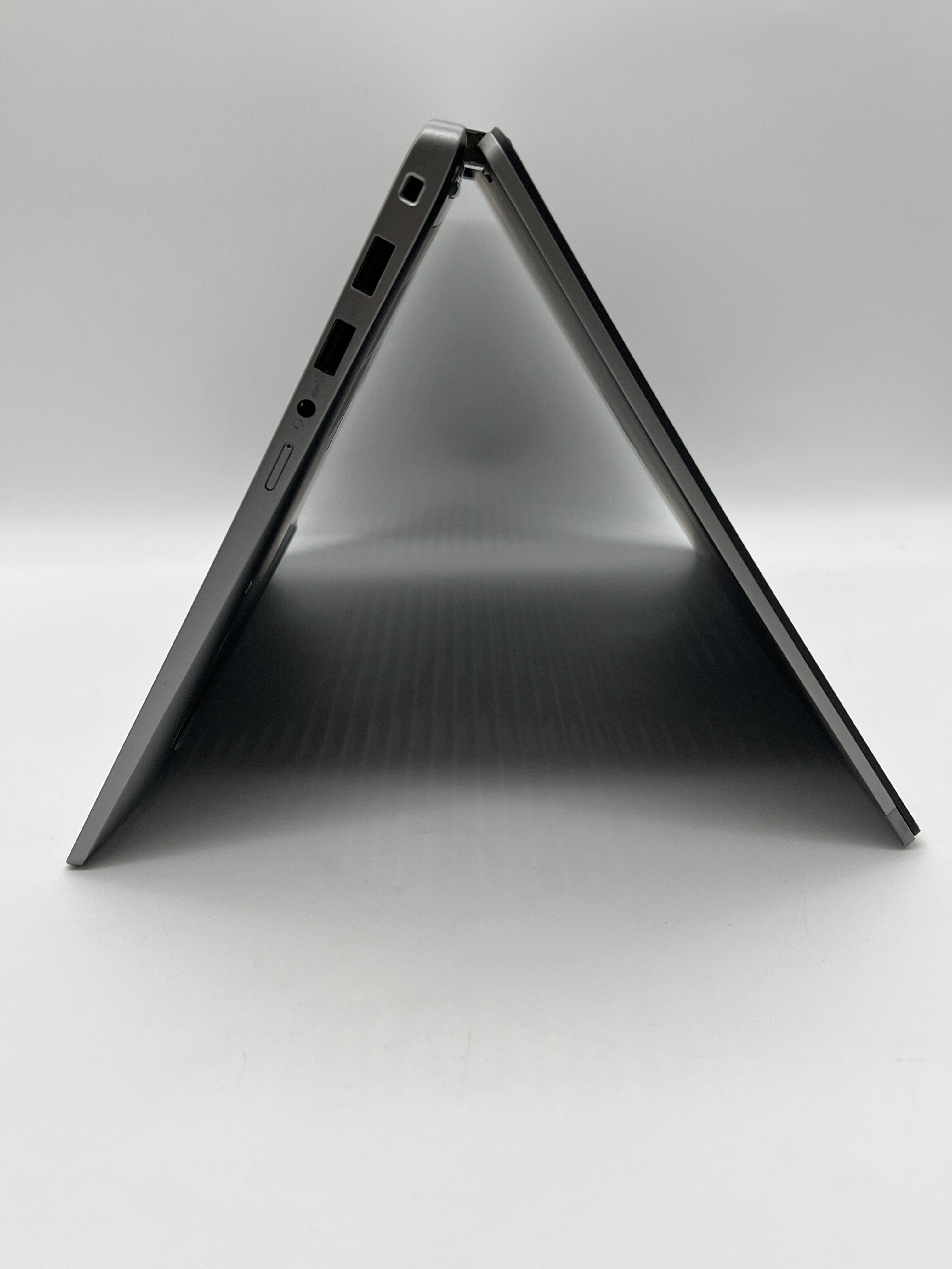 Dell Latitude 7440 2-in-1 Core i7 13th Gen 32GB RAM 512GB SSD