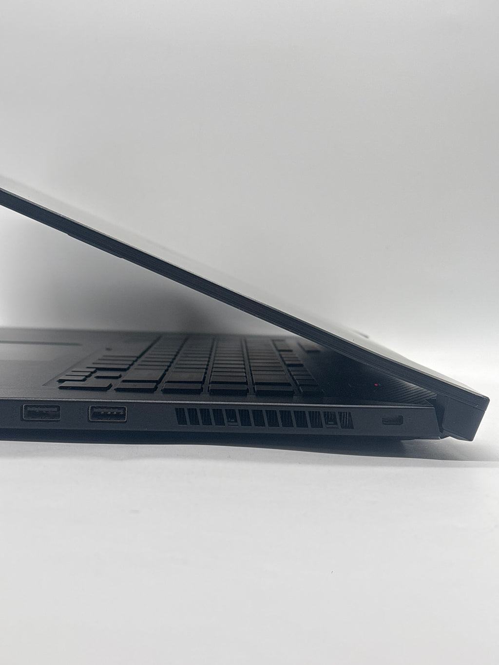 ASUS ROG Zephyrus G15 GA502I Ryzen 7 4800HS 16GB RAM 1TB SSD GTX 1660 Ti