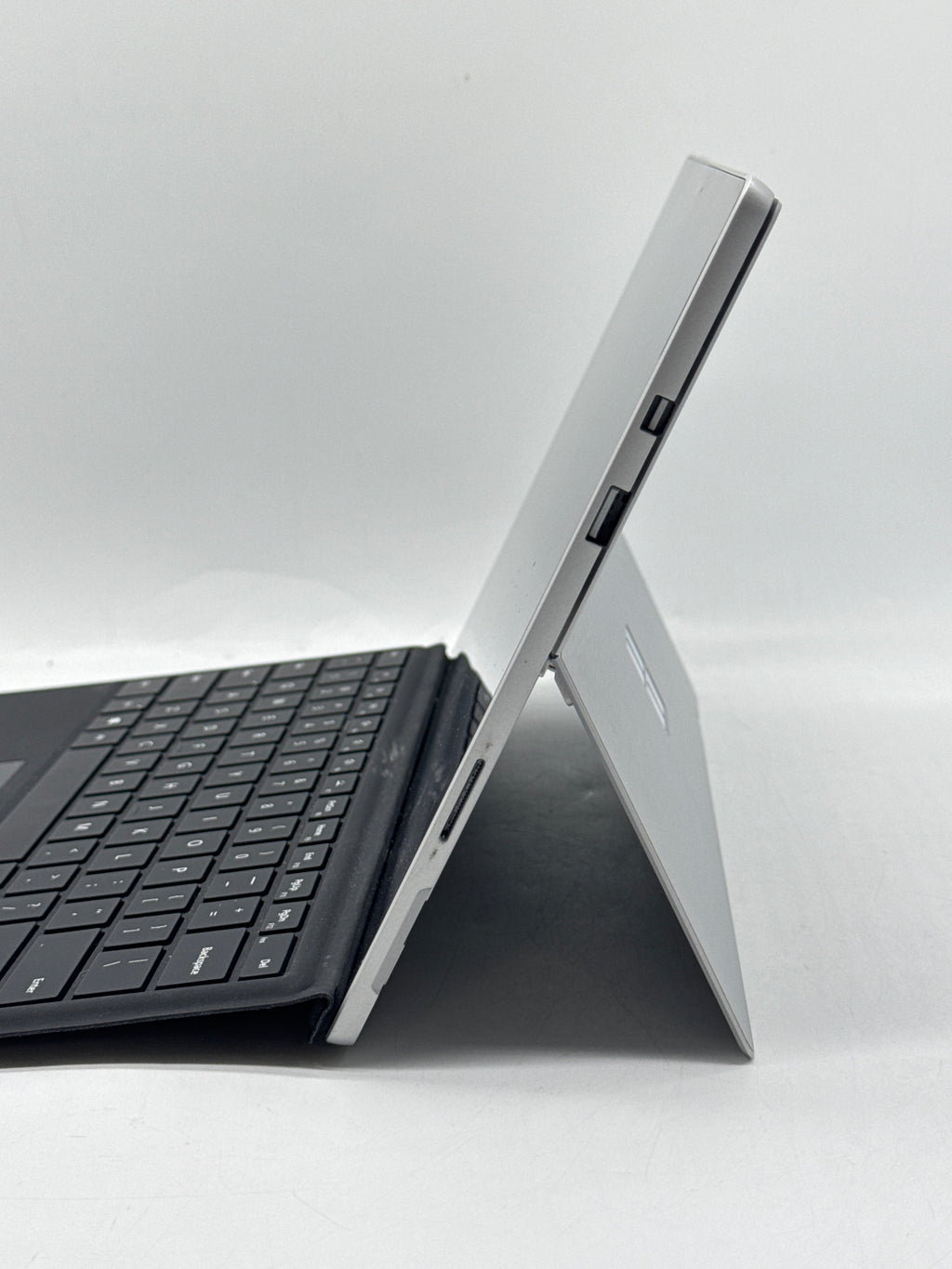 Microsoft Surface Pro 1796 Core i5 7300U 4GB RAM 128GB SSD - Used