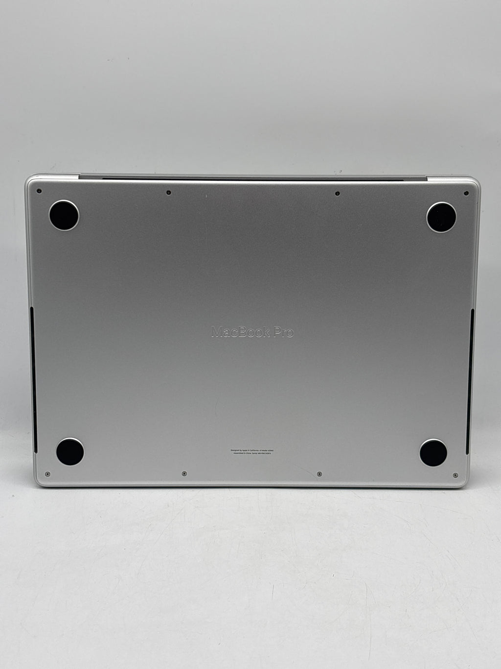 Apple MacBook Pro 14" A2992 Apple M3 Pro 18GB RAM 512GB SSD Silver - Used