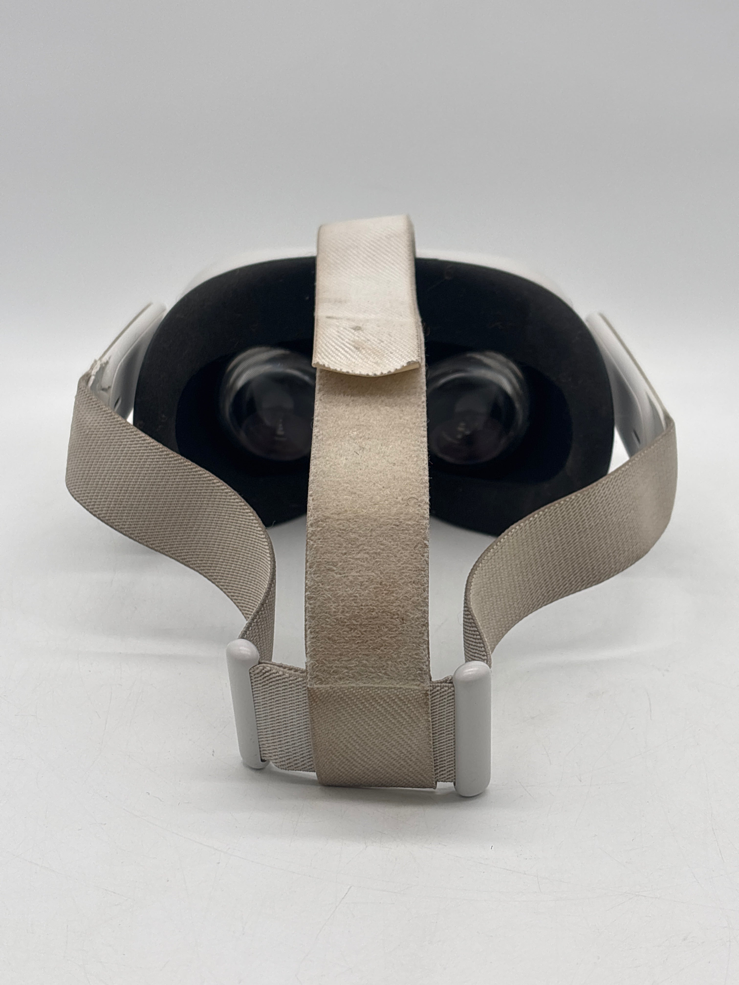 Meta Quest 2 128GB Standalone VR Headset Black - For Parts