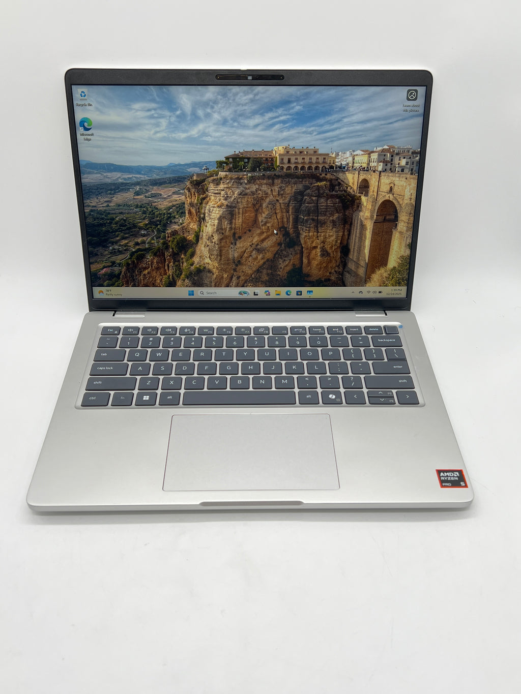 Dell 14 Pro Plus  PB14255 AMD Ryzen 5 Pro 32GB RAM 256GB SSD