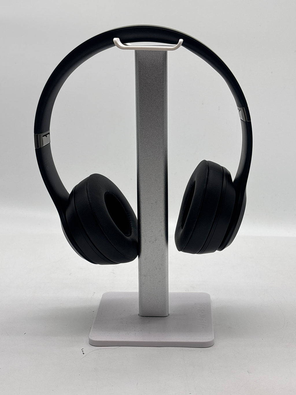 Beats Solo 4 A3140 Wireless Bluetooth On-Ear Headphones Black