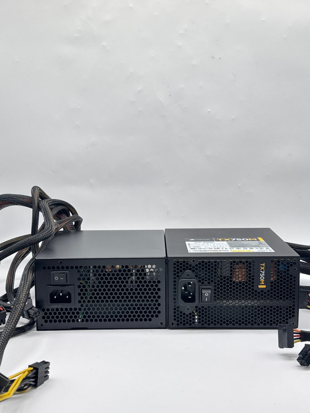 Corsair TX750M 750W and Apevia ATX-PR600W 600W PSU Bundle Gold - Used