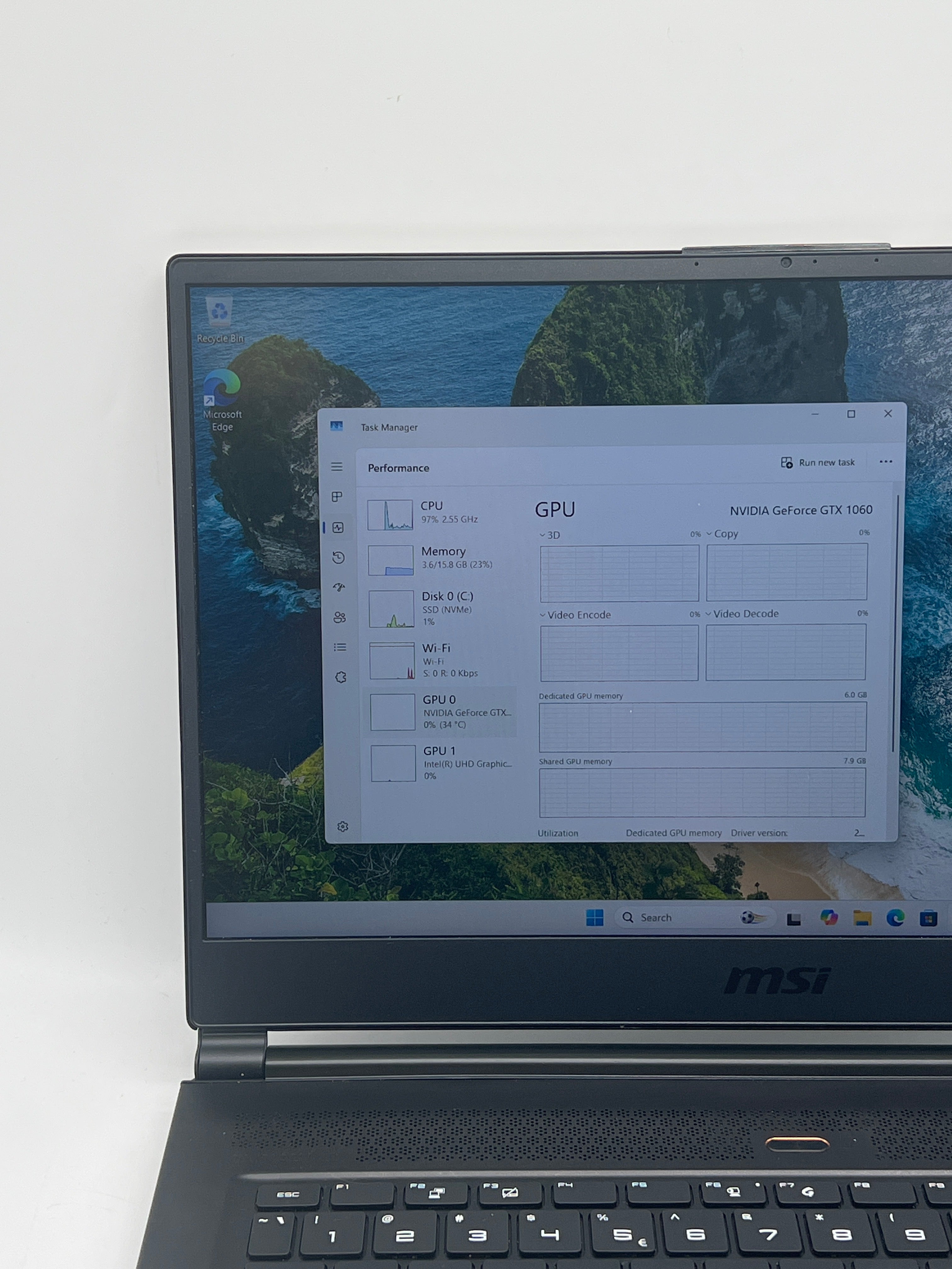 MSI GS65 Stealth Thin 8RE 15.6" Core i7-8750H 16GB RAM 256GB SSD - Used