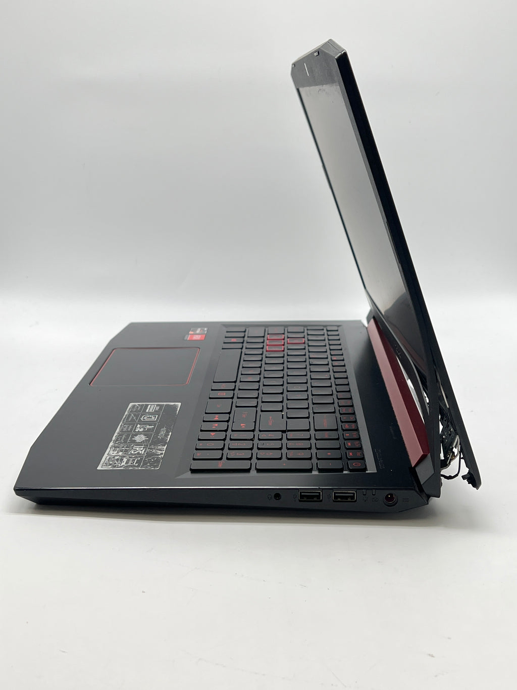 Acer Nitro 5 AN515-42 Ryzen 5-2500u 8GB Ram 1TB HDD RX 560X - For Parts Read