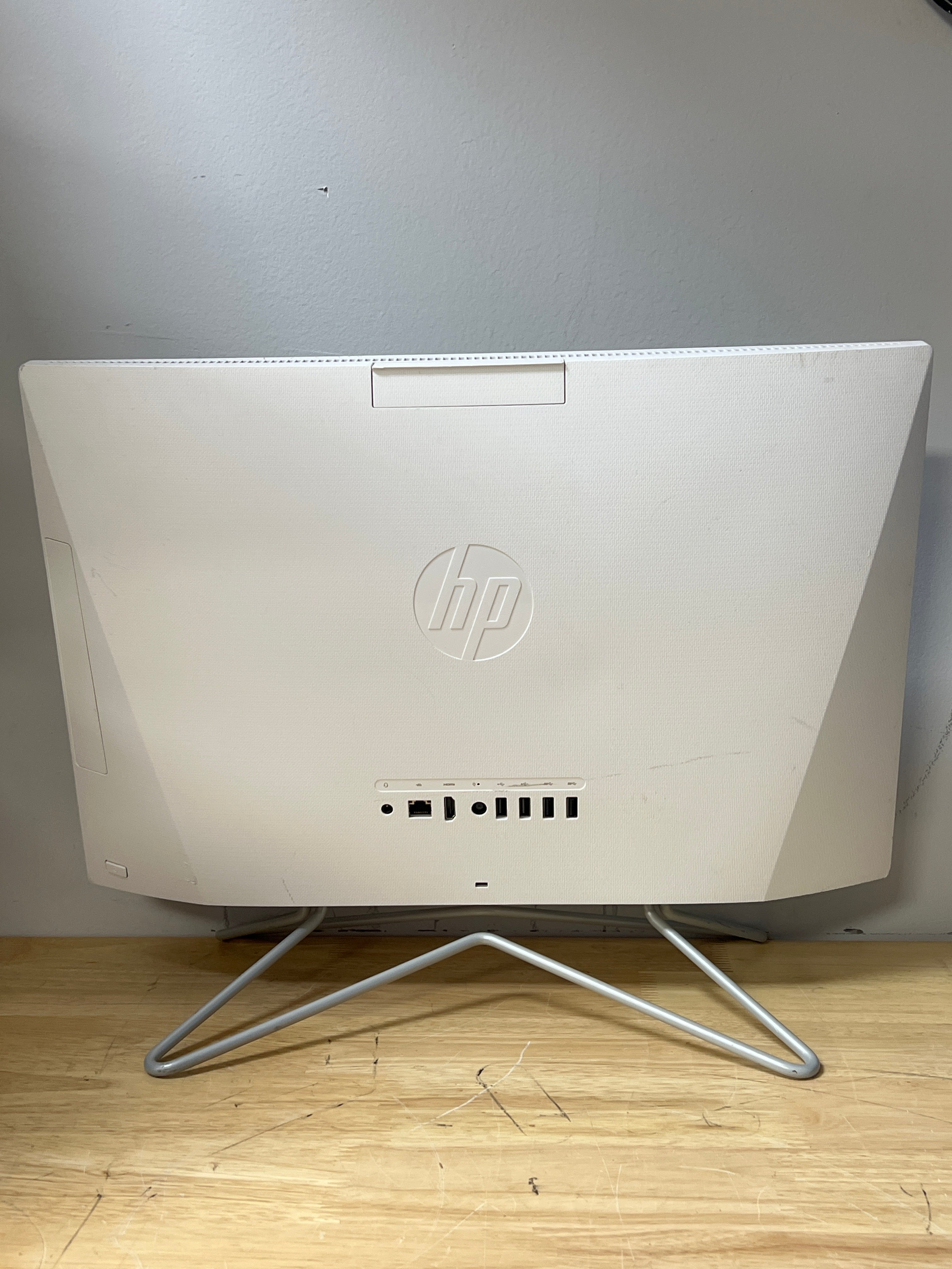 HP 22-dd0224 Celeron J4025 4GB RAM 128GB SSD - For Parts (Bad Display)