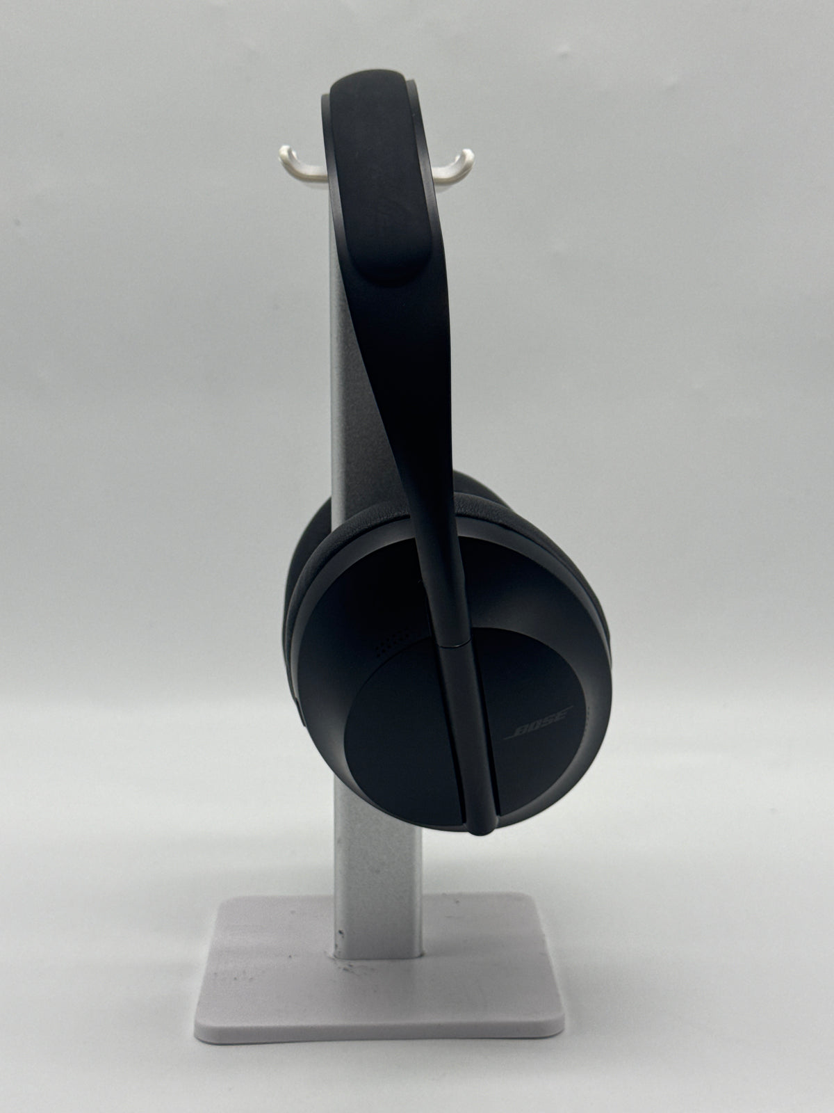 Bose Noise Cancelling Headphones 700 Triple Black Bluetooth - Used
