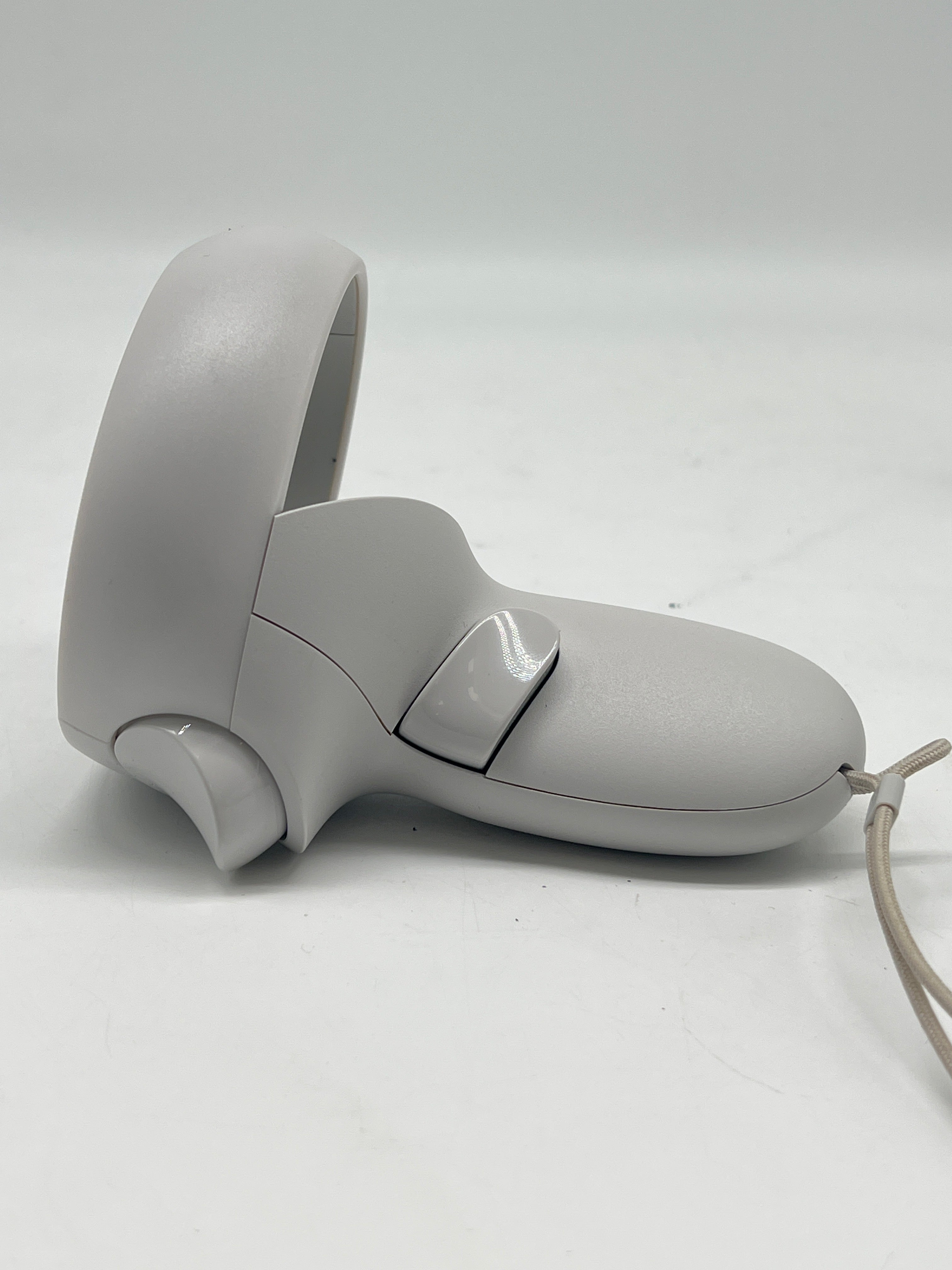 Oculus Meta Quest 2 128GB VR Headset - For Parts (Read)