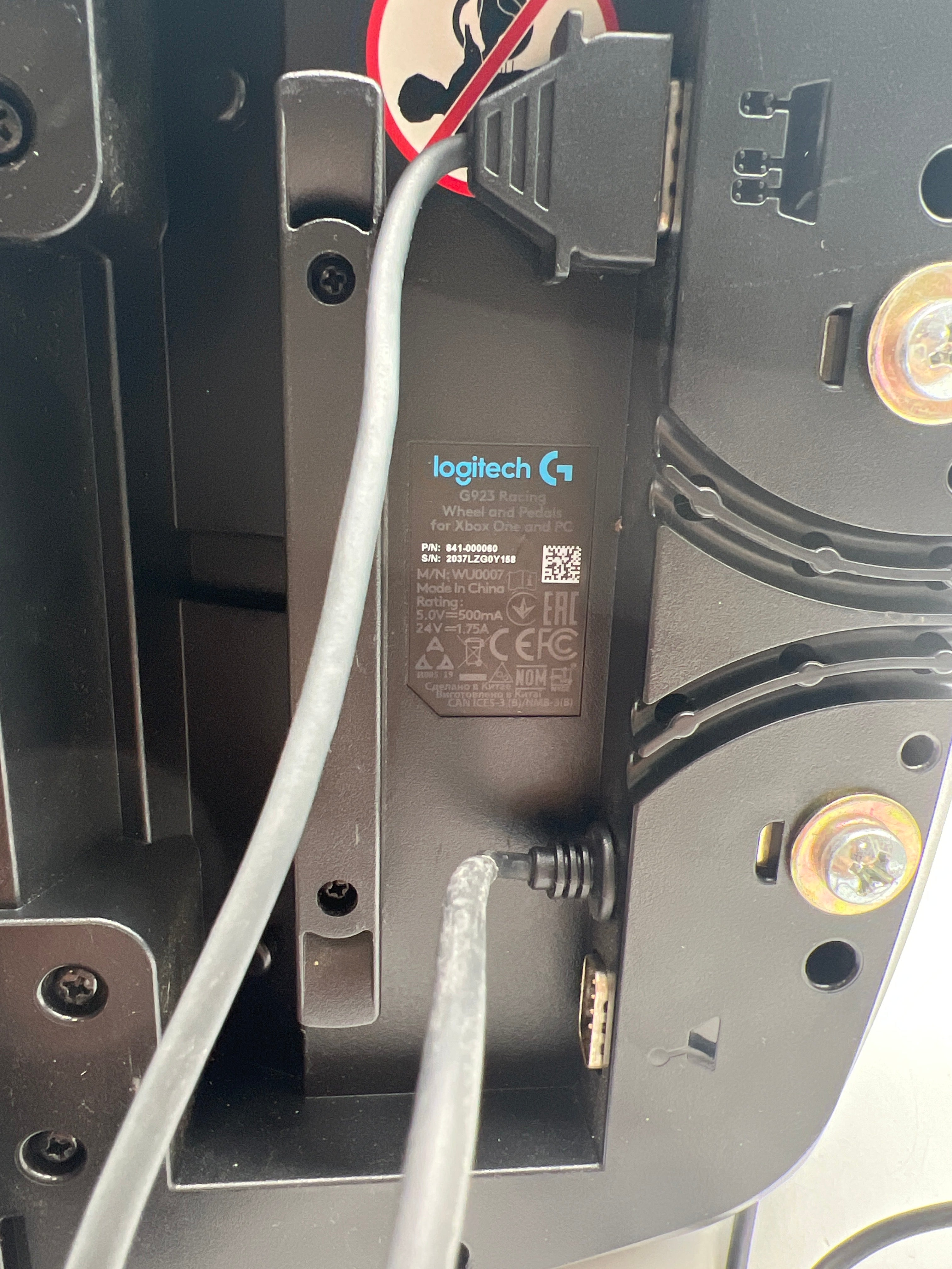 Logitech G923 Racing Wheel and Pedal With Driving Force Shifter - Used