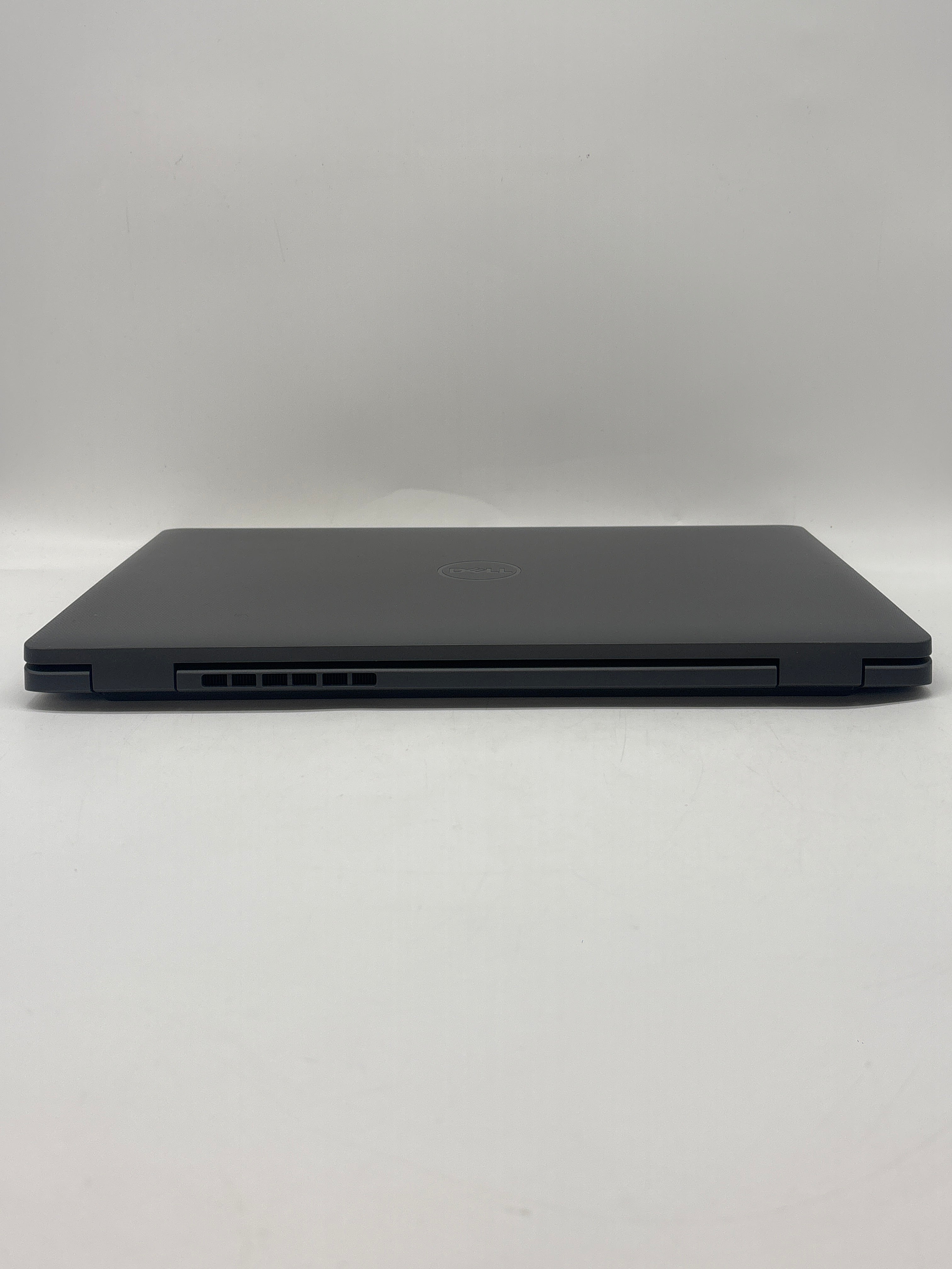 Dell Latitude 3540 15.6" Intel Core i5-1335U 8GB RAM 256GB SSD Black - Used