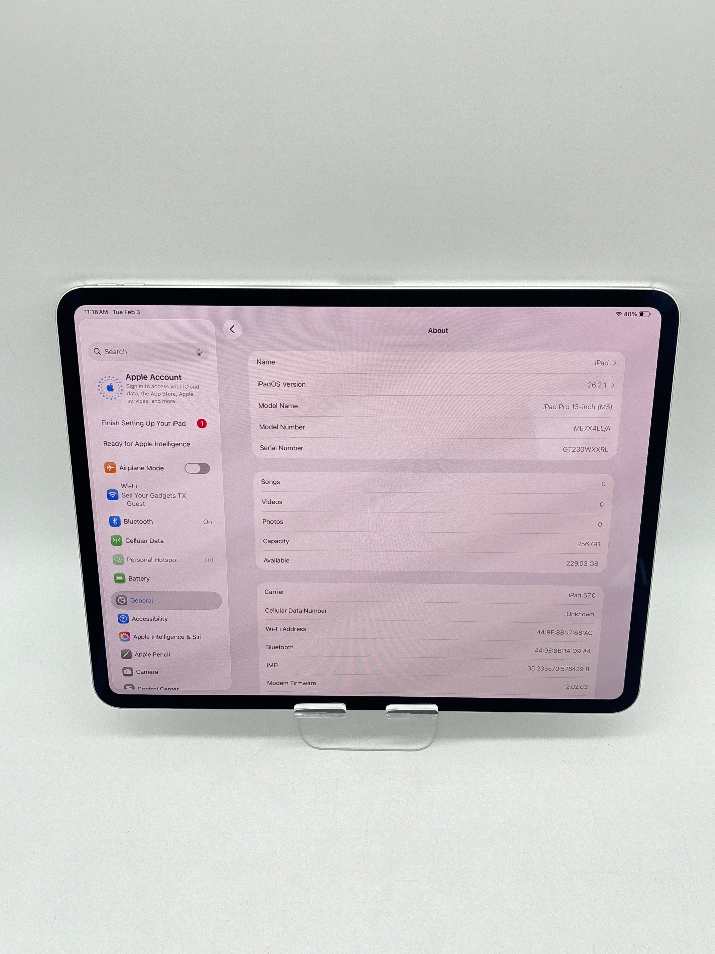 Apple iPad Pro 13" M5 ME7X4LL/A 256GB Silver Wi-Fi + 5G - Unlocked (Cycle Count 2)
