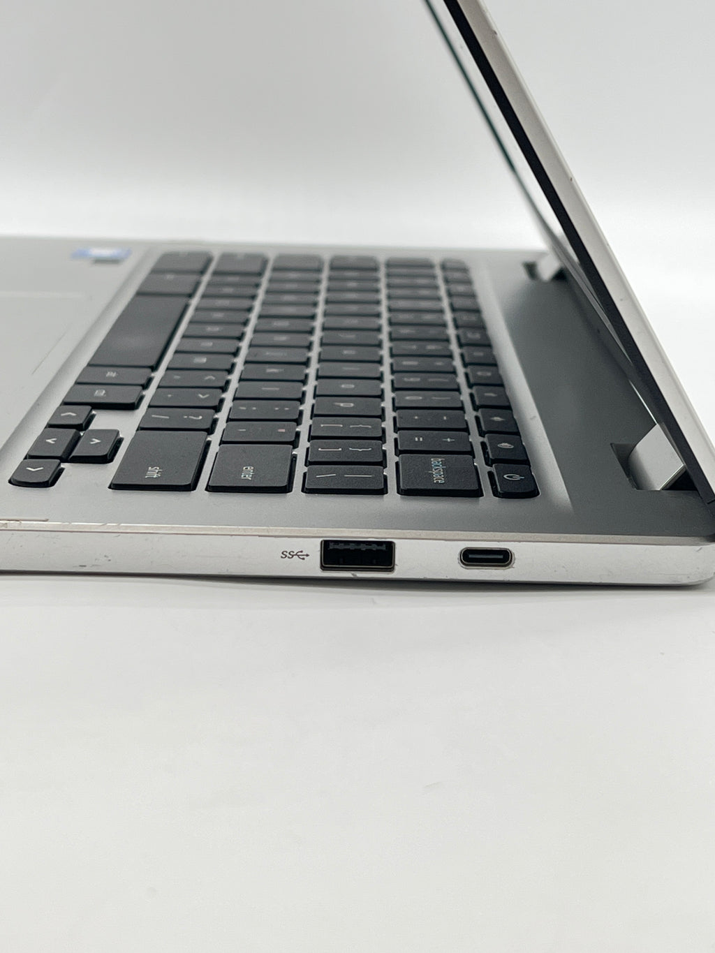 Asus Chromebook C423NA Intel Celeron N3350 4GB RAM 32GB emmc - Used