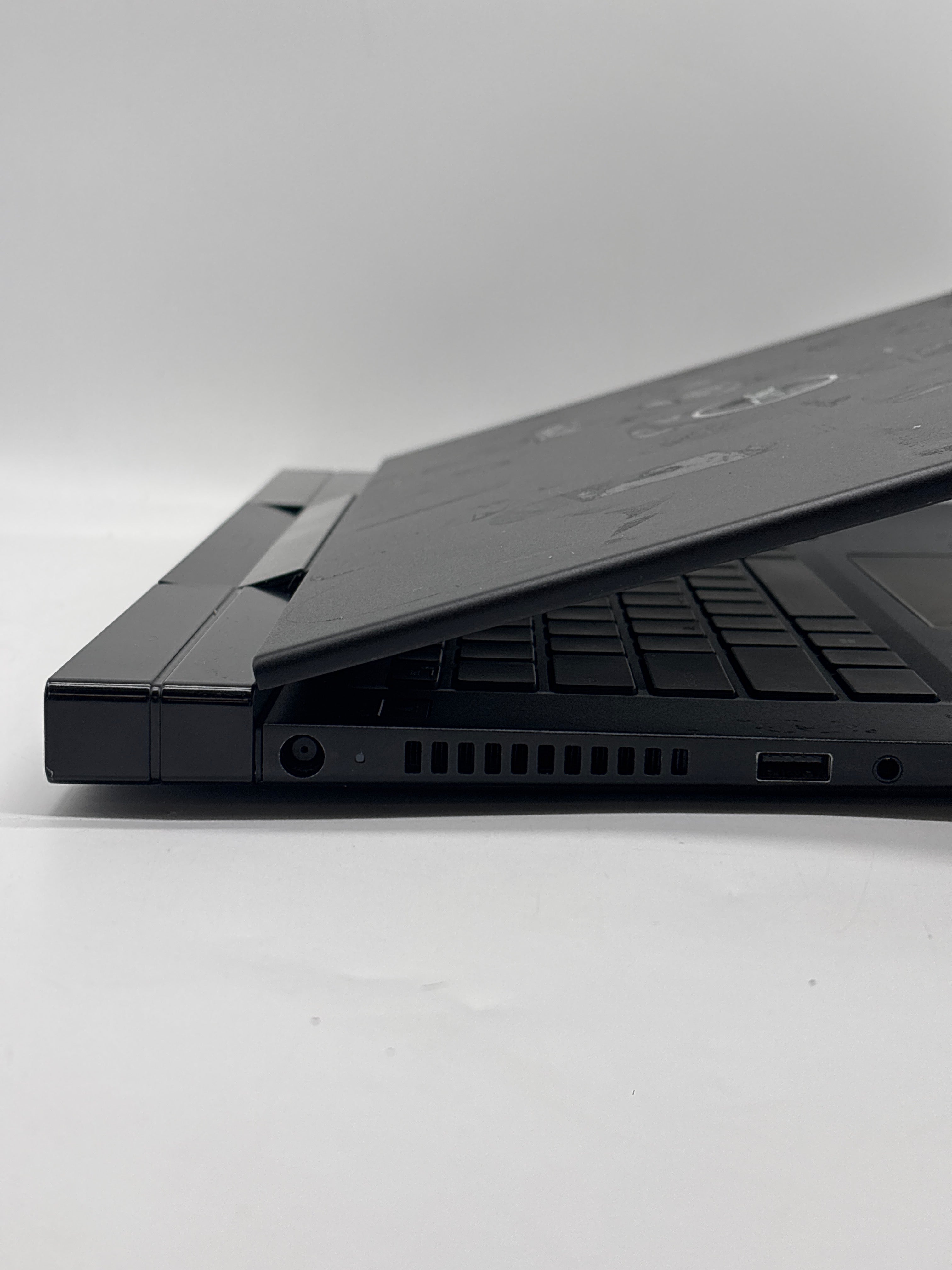 Dell G7 7500 15" Intel Core i7-10750H 16GB RAM 1TB SSD - For Parts