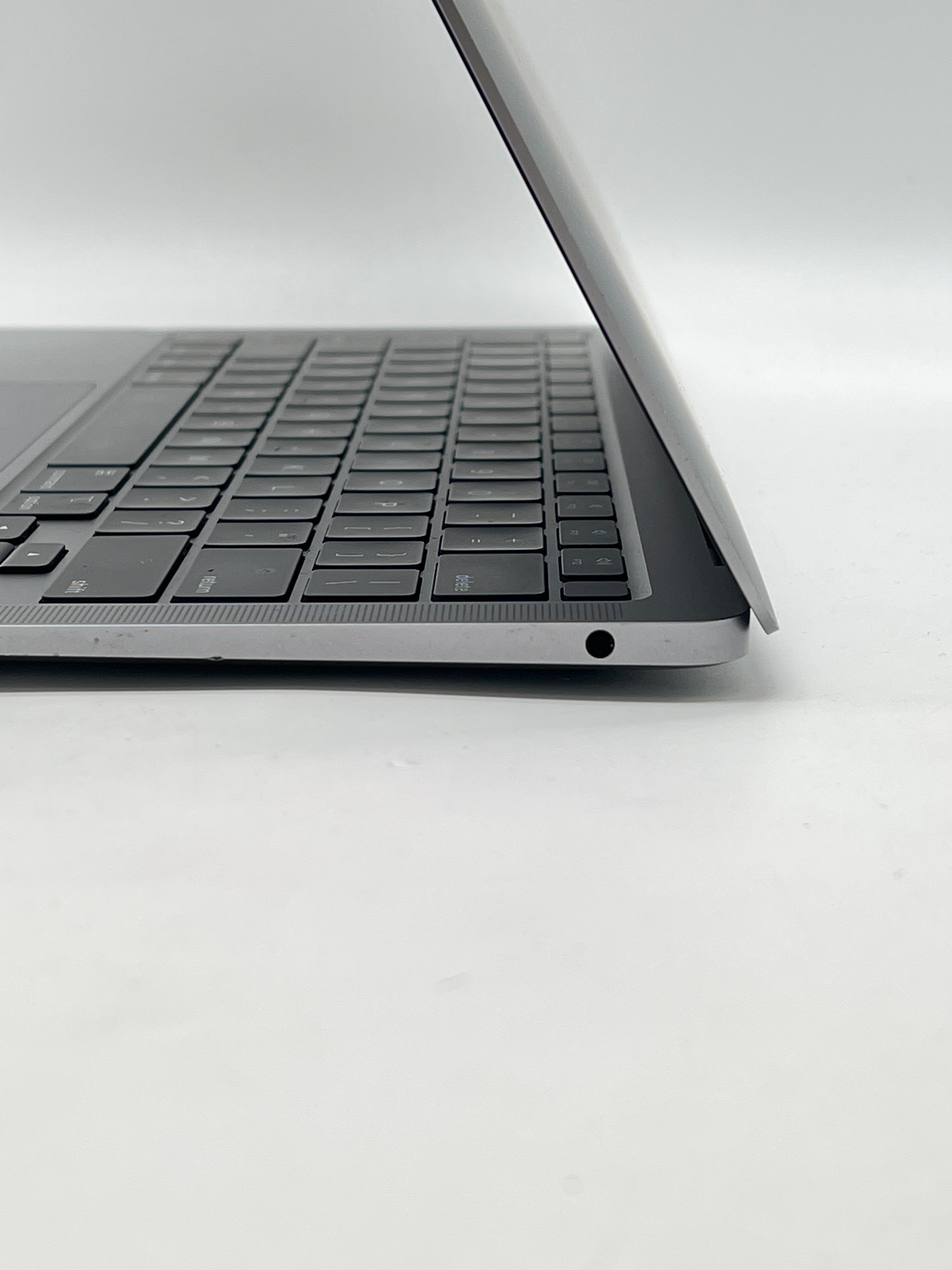Apple MacBook Air 13" M1 A2337 8GB RAM 256GB SSD - For Parts (Read)
