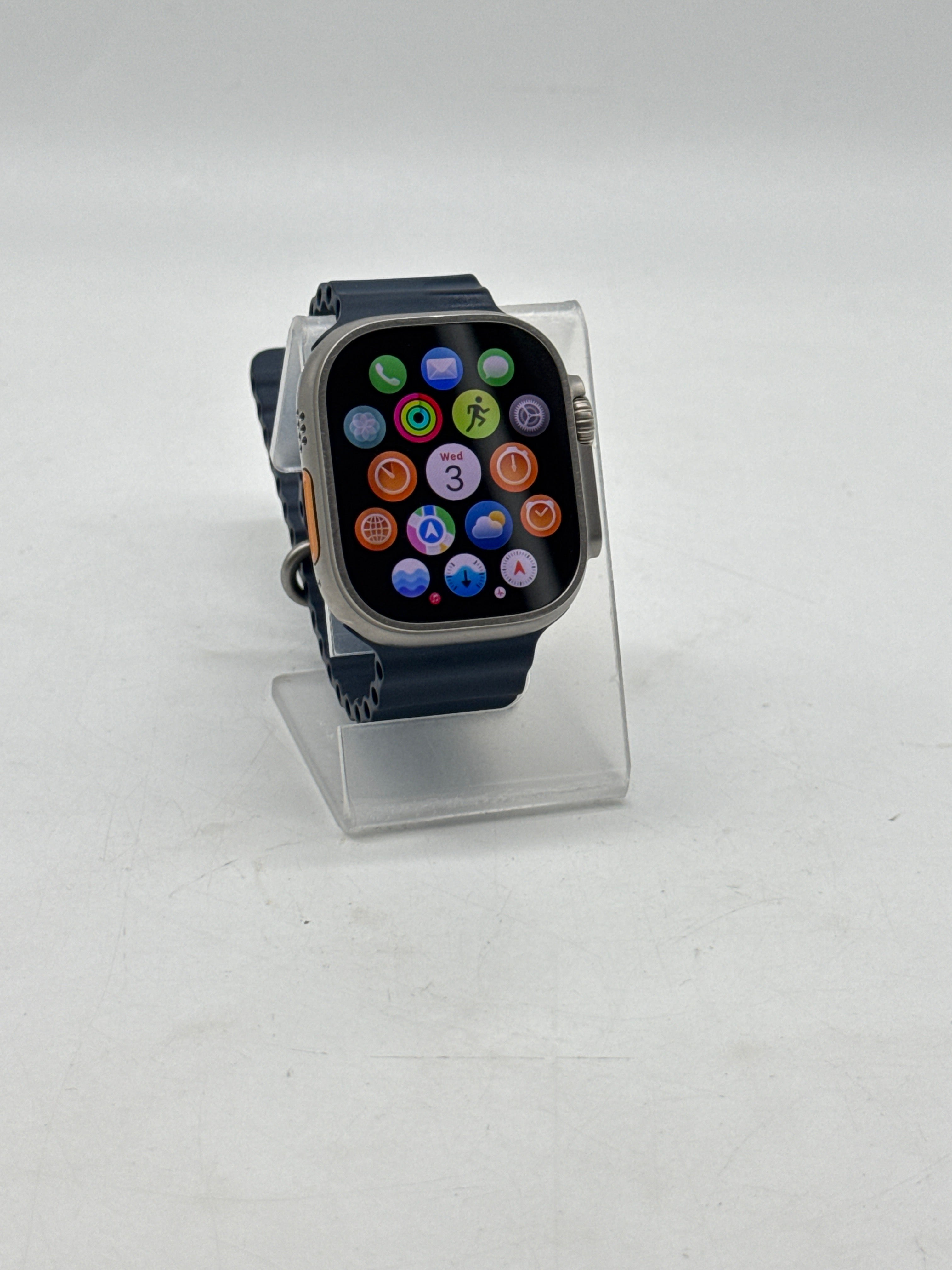 Apple Watch Ultra 2 A2986 49mm Titanium GPS + Cellular - Used