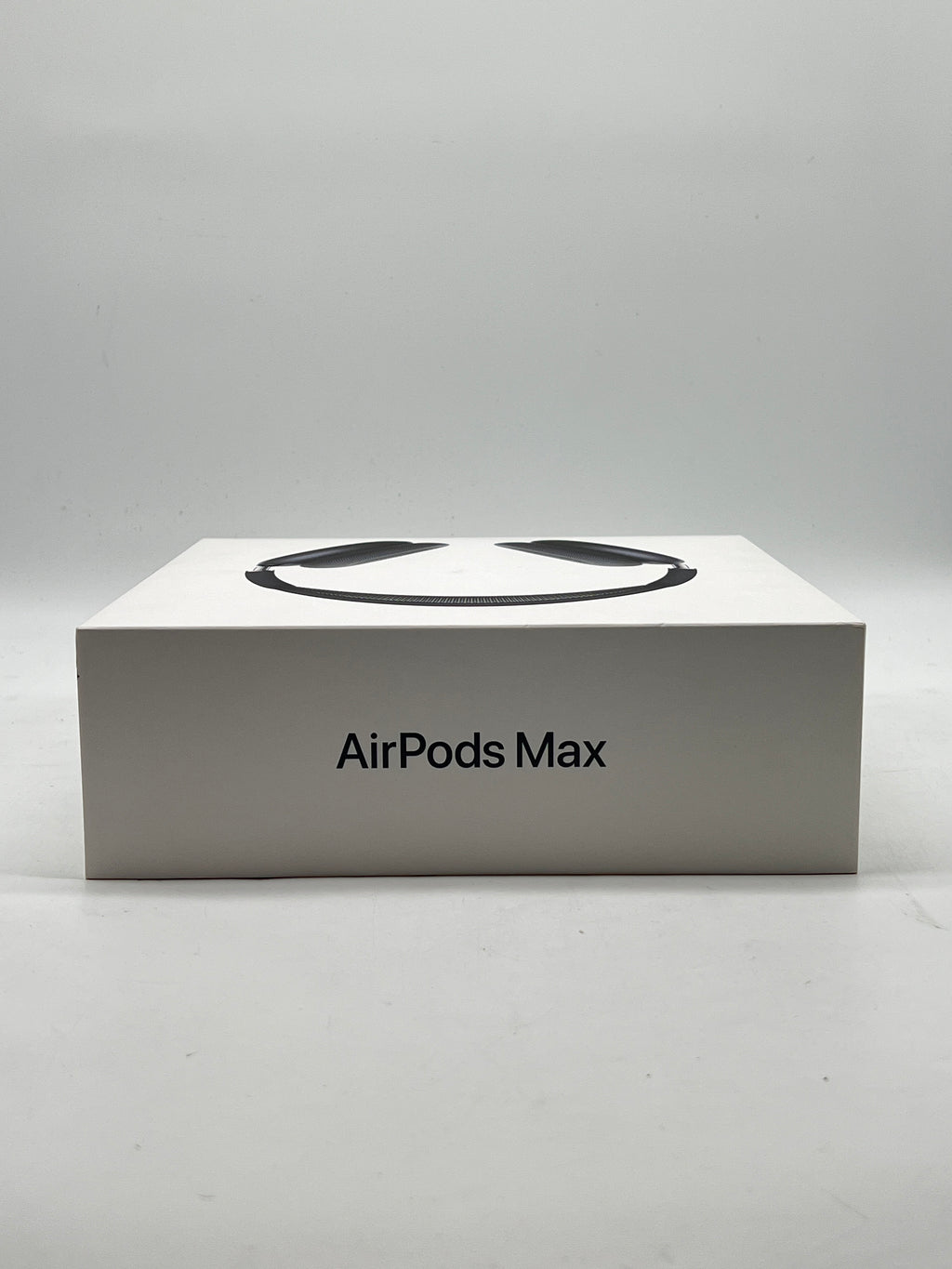 Apple AirPods Max A3184 Wireless Over-Ear Headphones Midnight - Used