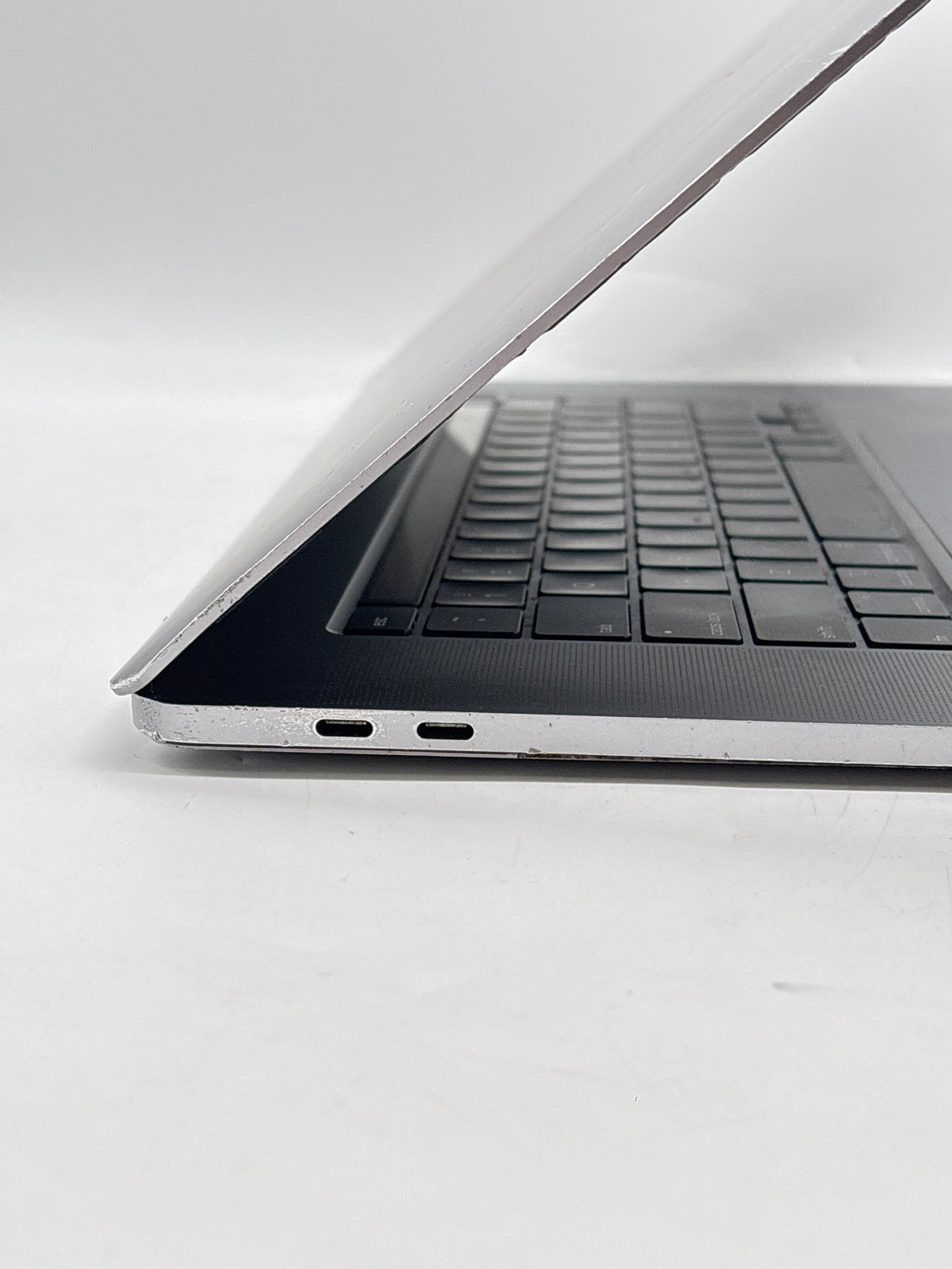 Apple MacBook Pro 16in A2141 2019 Core i7 16GB 512GB SSD - No Power
