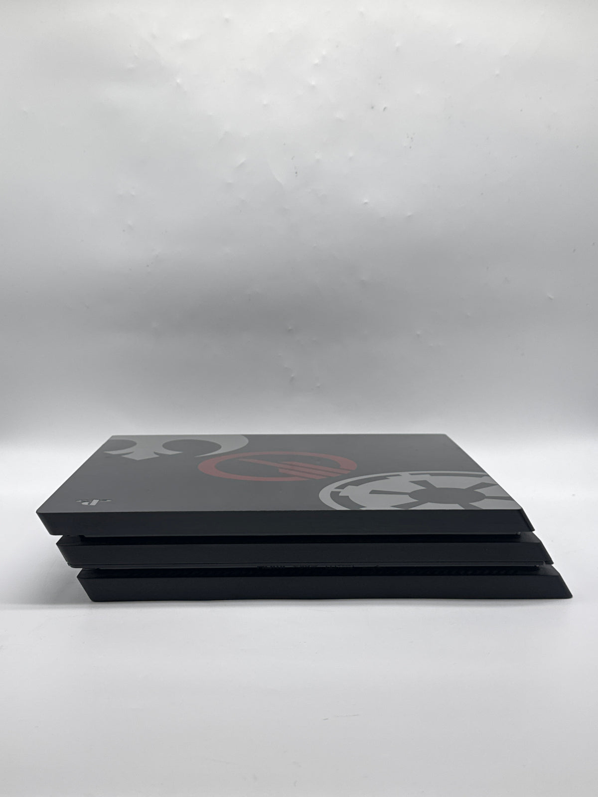 Sony PlayStation 4 Pro 1TB CUH-7115B Star Wars Battlefront II Edition - Used