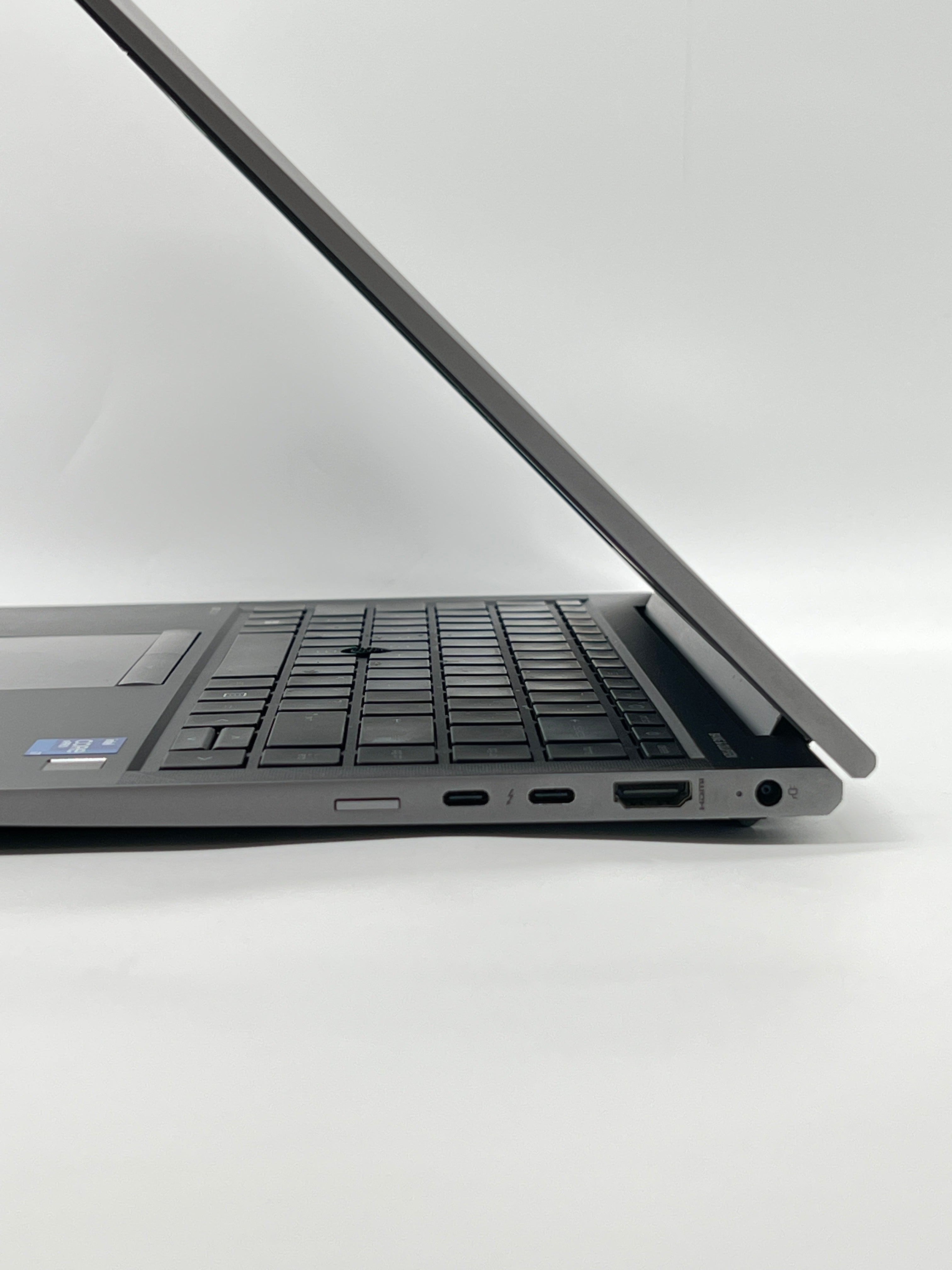 HP ZBook Firefly 14 G8 14 i7-1185G7 16GB RAM 512GB SSD - Used