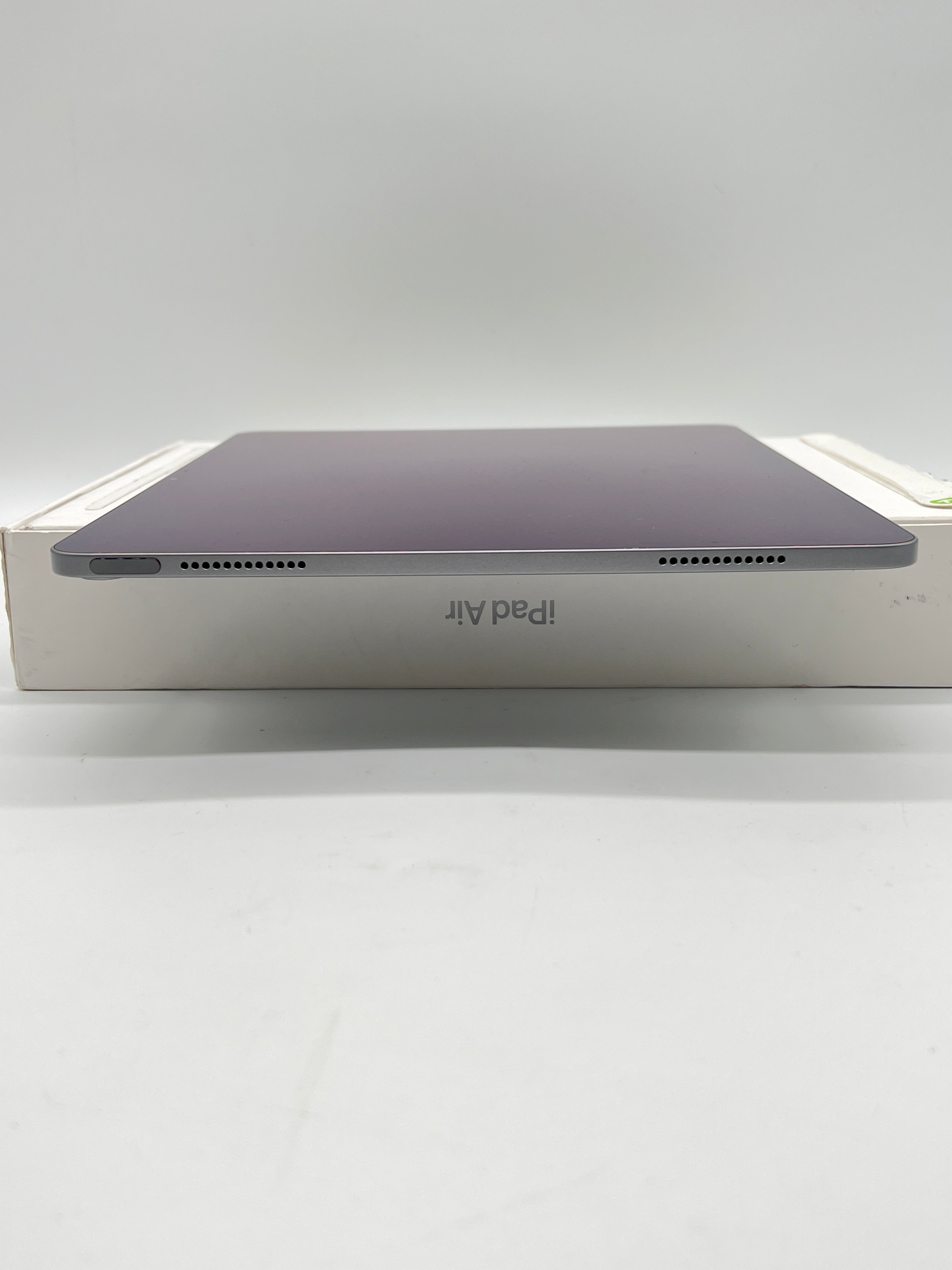 Apple iPad Air M2 (5th Gen, 13") A2898 - 256GB - Space Gray - Used With Box (Cycle count 20)