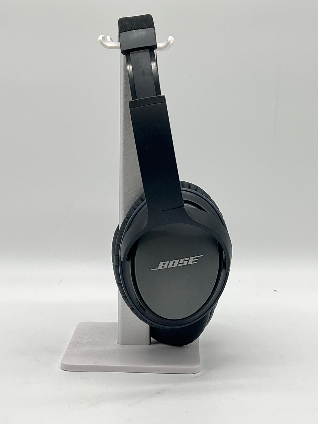 Bose QC25 Over Ear Headphones with Noise Cancellation Black Used