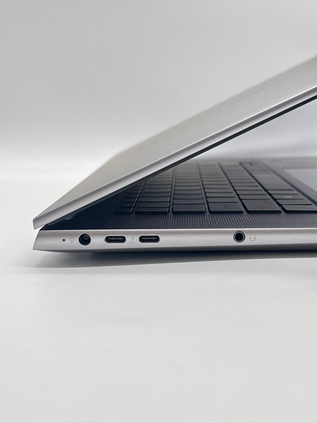 HP ZBook Studio 16 G11 Ultra 7 165H 64GB RAM 1TB SSD RTX 3000