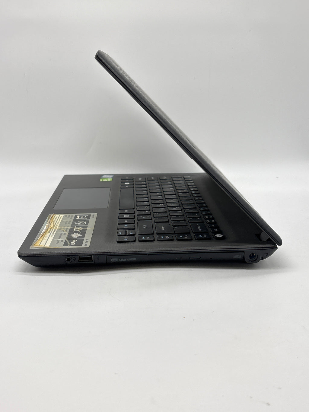 Acer Aspire E5-491G i7-6700hq 12GB RAM 1TB SSD Geforce 940M - Used