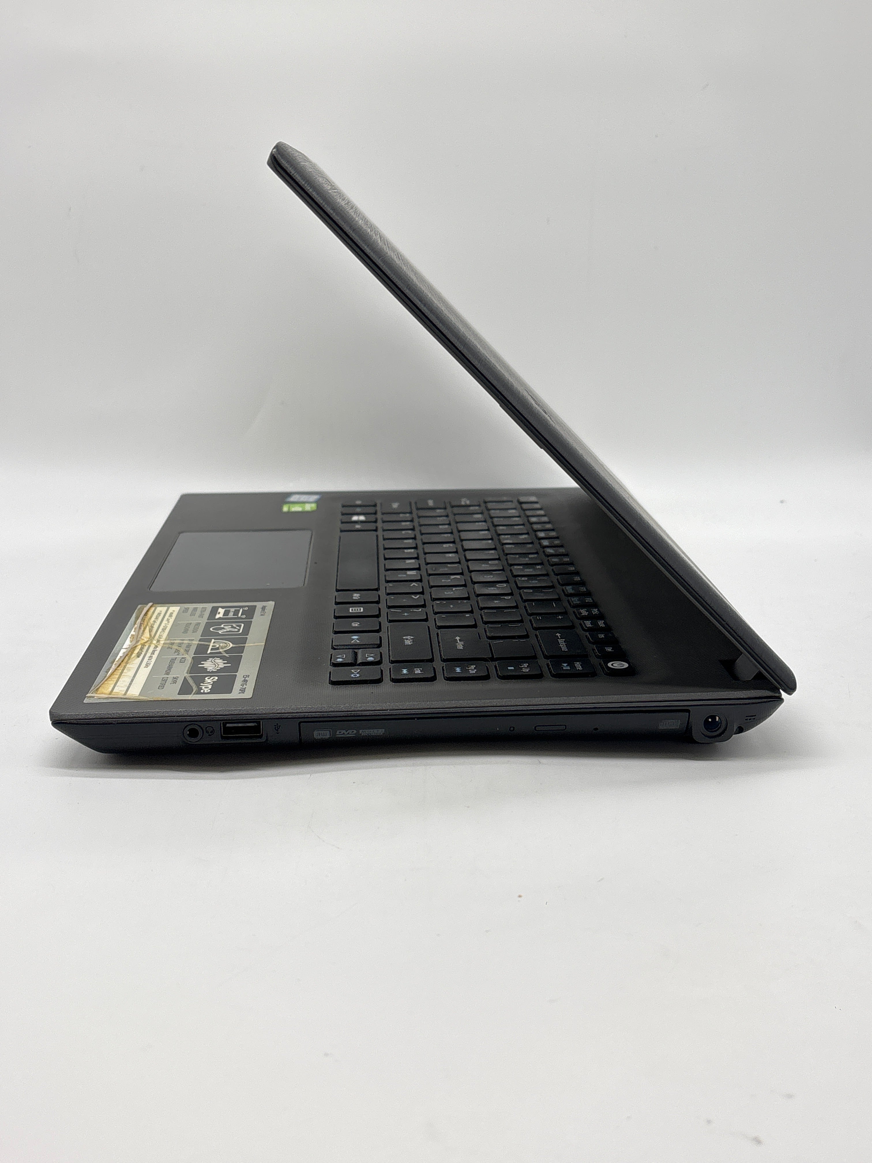 Acer Aspire E5-491G i7-6700hq 12GB RAM 1TB SSD Geforce 940M - Used